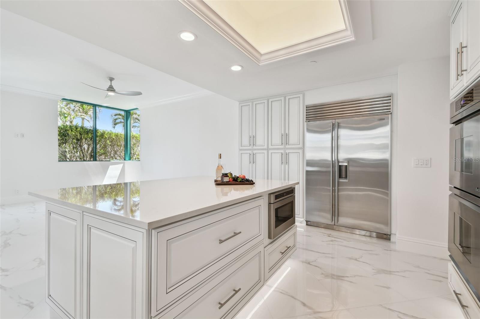 Image 20 of 100 For 1560 Gulf Boulevard 306
