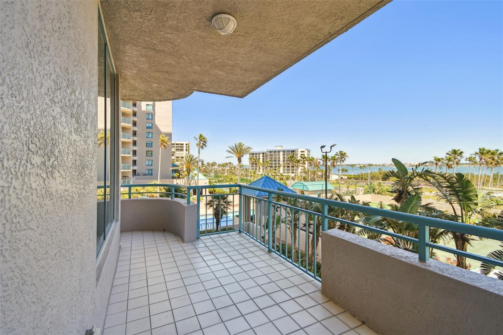 Image 54 of 100 For 1560 Gulf Boulevard 306