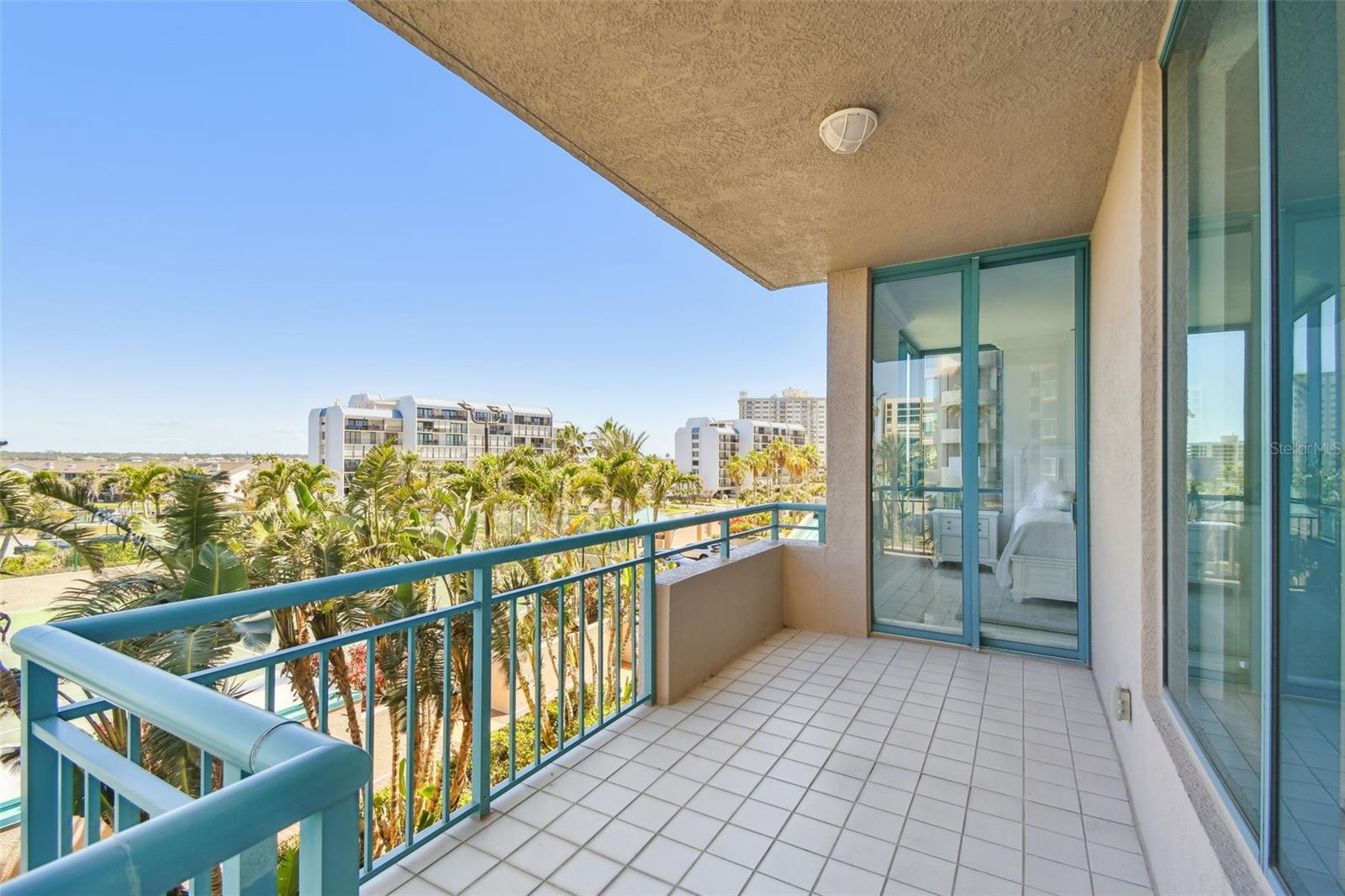 Image 55 of 100 For 1560 Gulf Boulevard 306