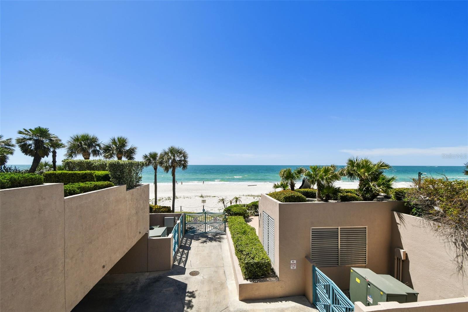 Image 61 of 100 For 1560 Gulf Boulevard 306