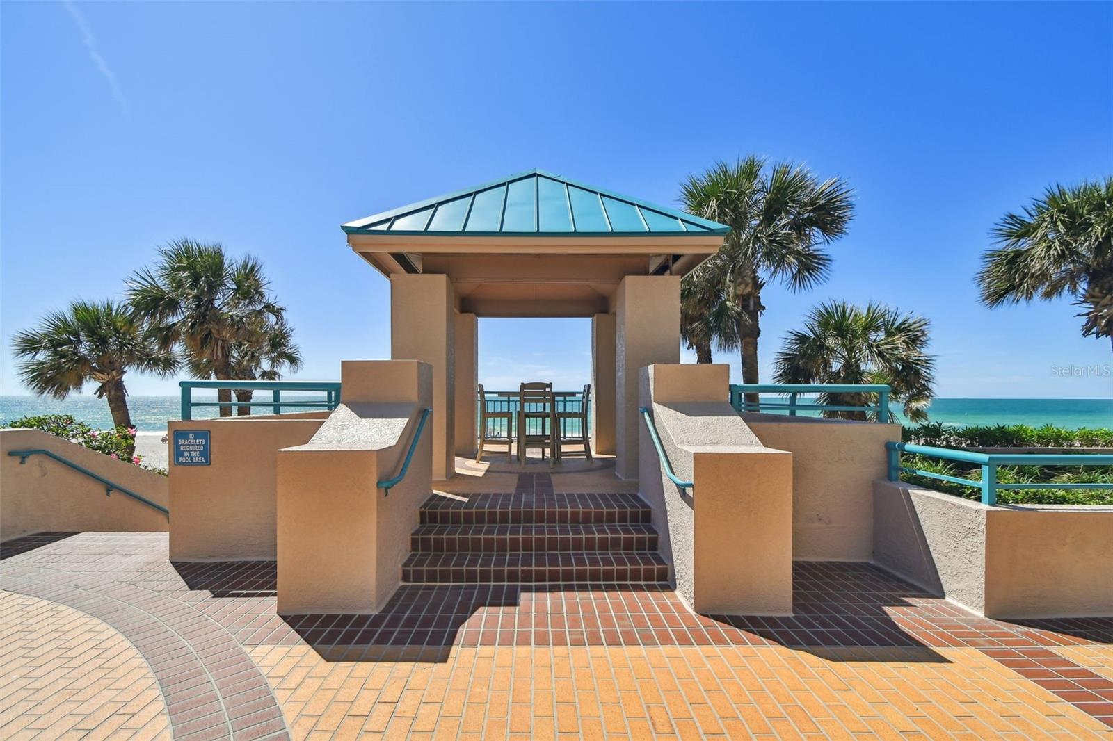 Image 79 of 100 For 1560 Gulf Boulevard 306