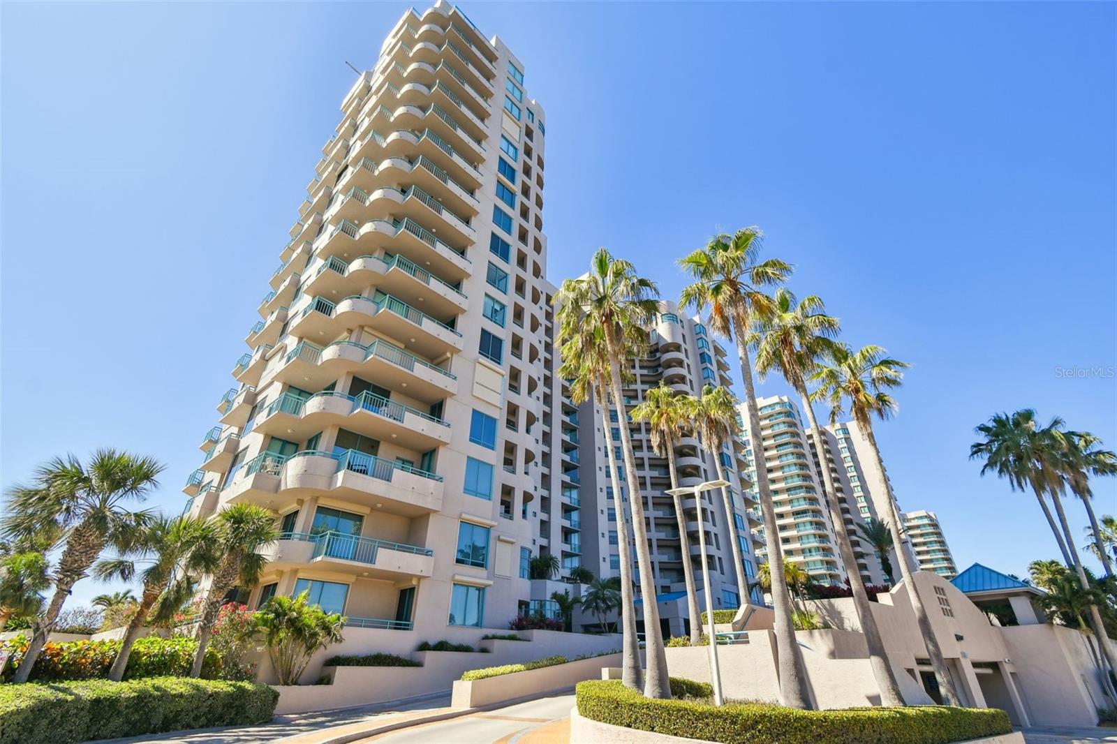 Image 83 of 100 For 1560 Gulf Boulevard 306