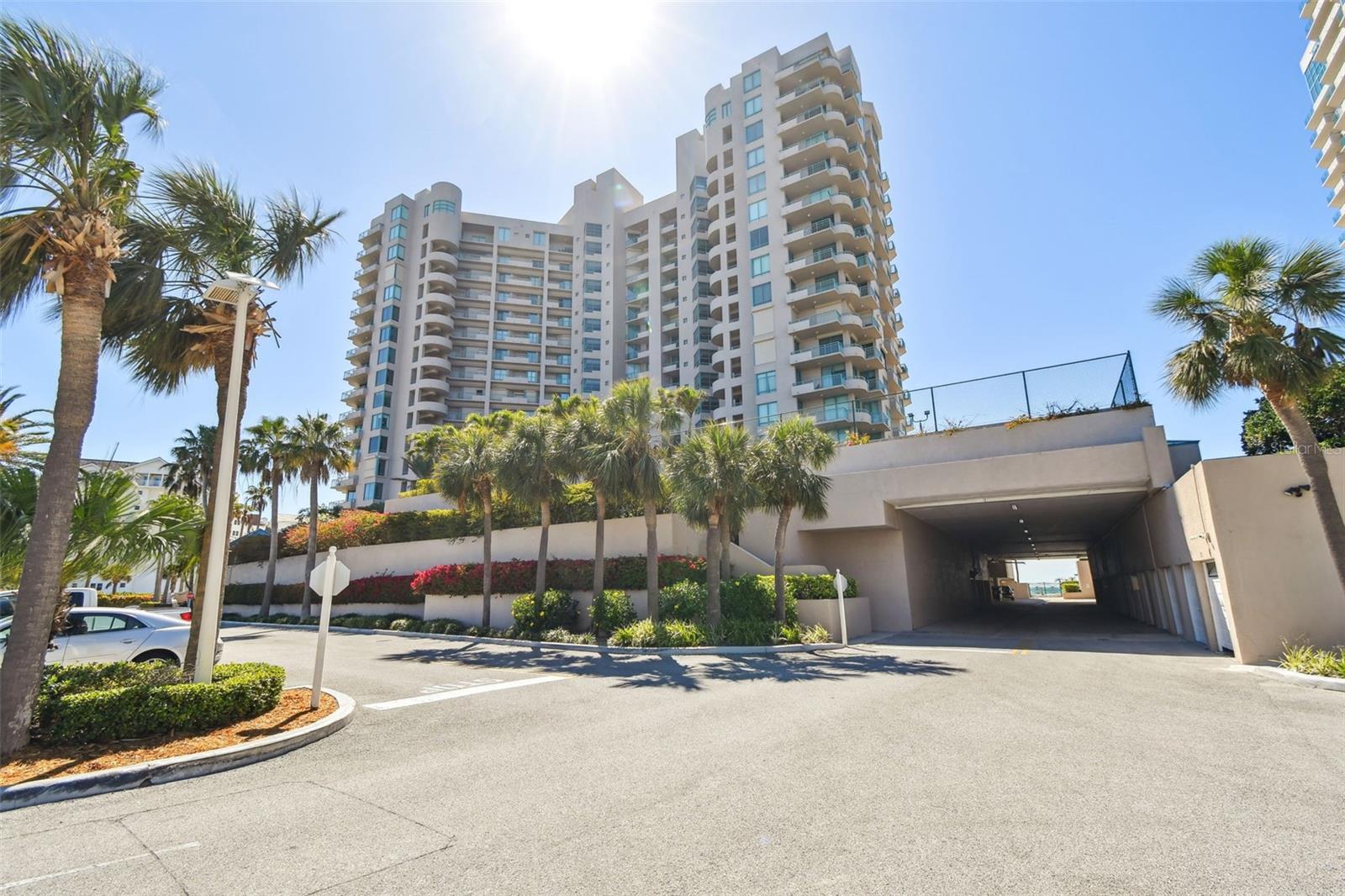 Image 84 of 100 For 1560 Gulf Boulevard 306