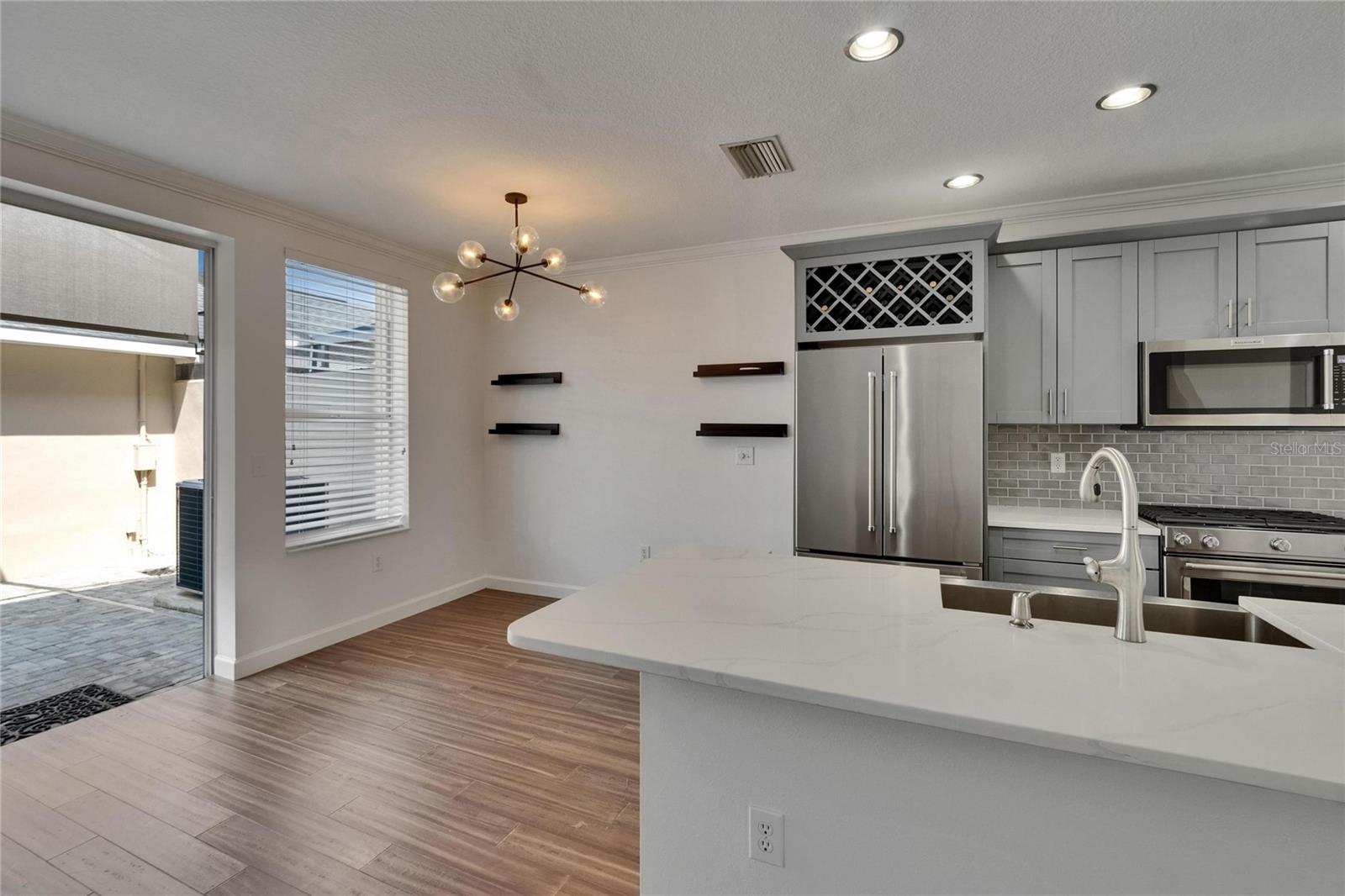 Image 18 of 55 For 9506 Harpender Way