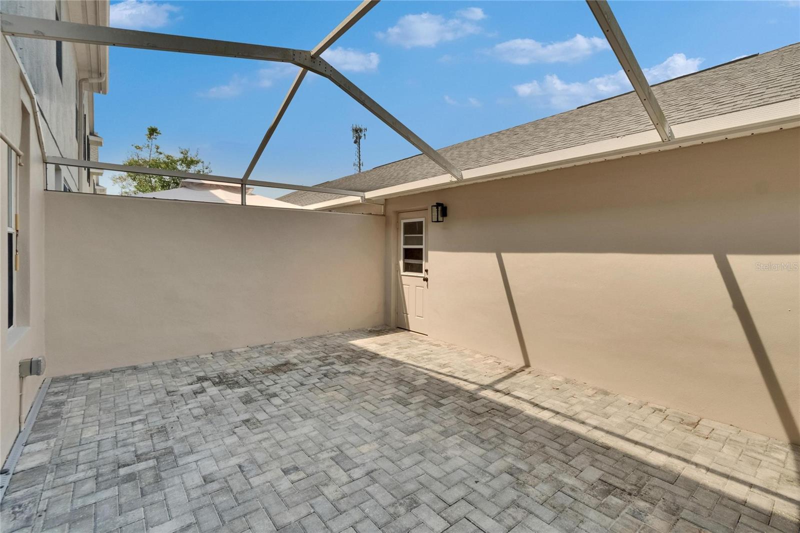 Image 23 of 55 For 9506 Harpender Way