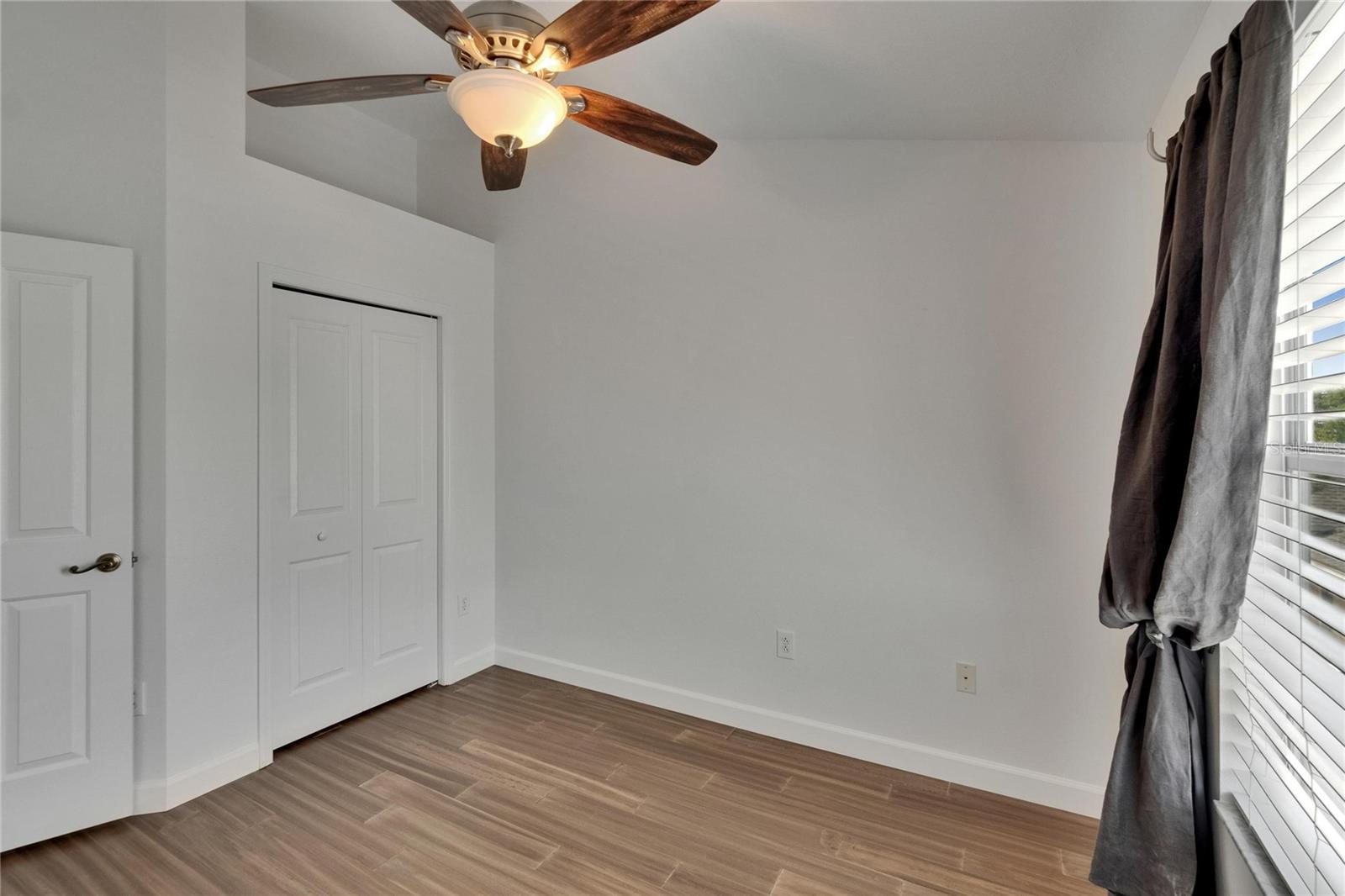 Image 32 of 55 For 9506 Harpender Way