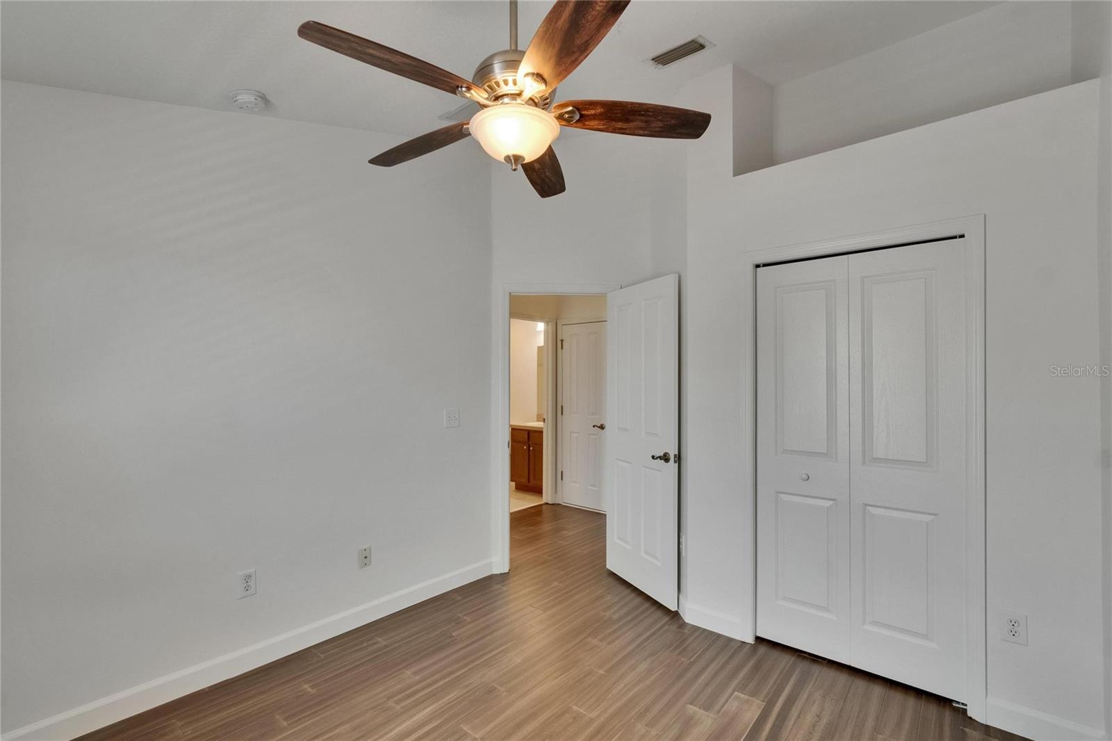 Image 33 of 55 For 9506 Harpender Way