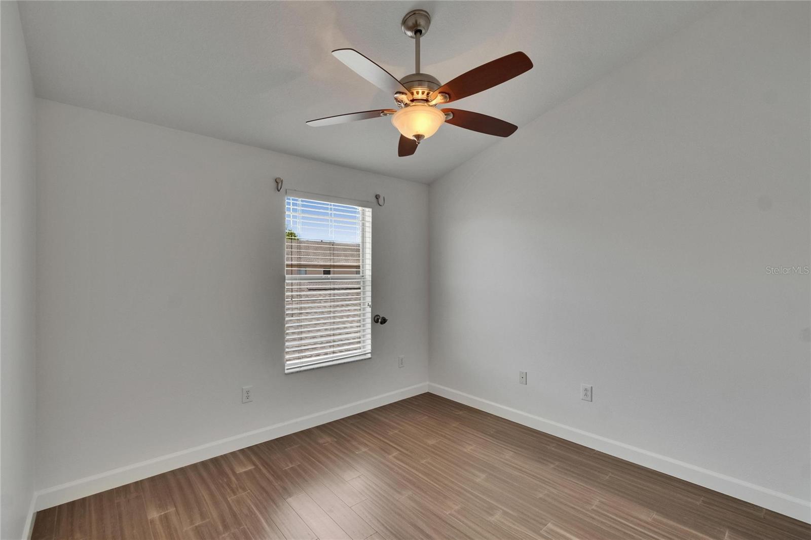 Image 34 of 55 For 9506 Harpender Way