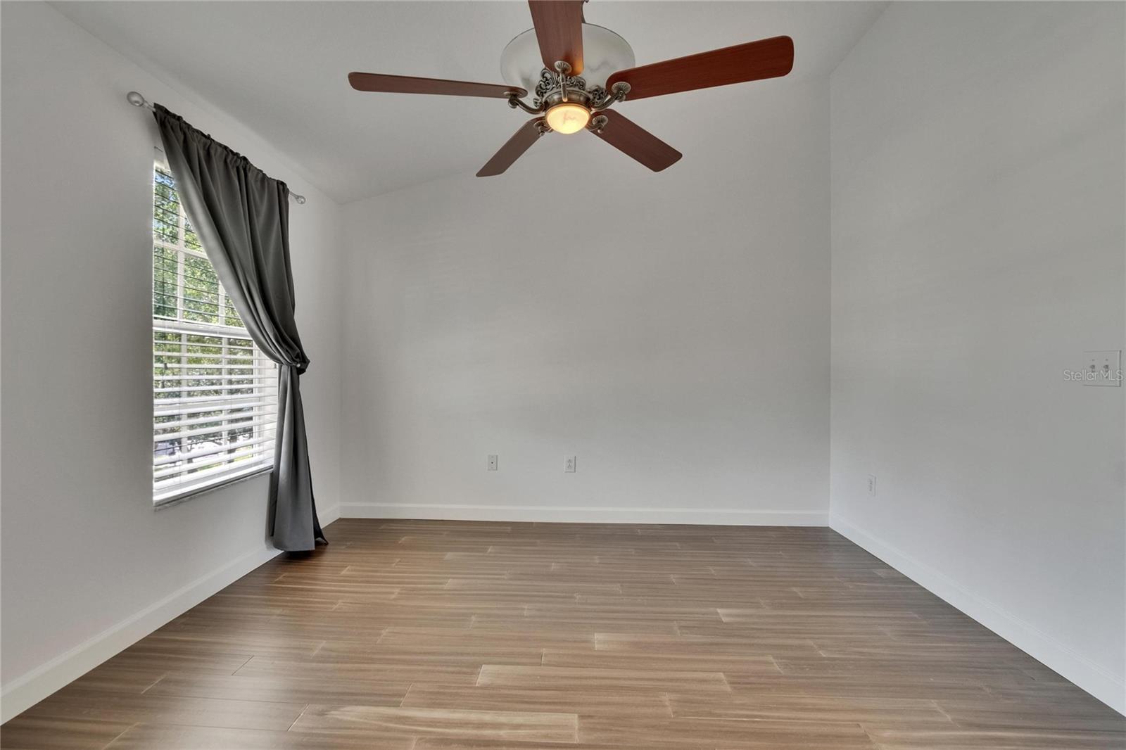 Image 42 of 55 For 9506 Harpender Way