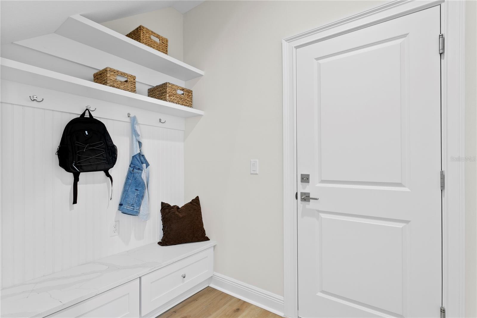 Image 6 of 40 For 208 Frances Avenue 3