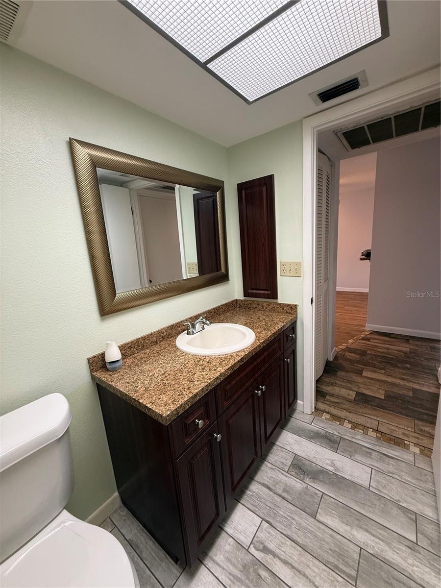 Listing photo id 11 for 3411 Teeside Drive