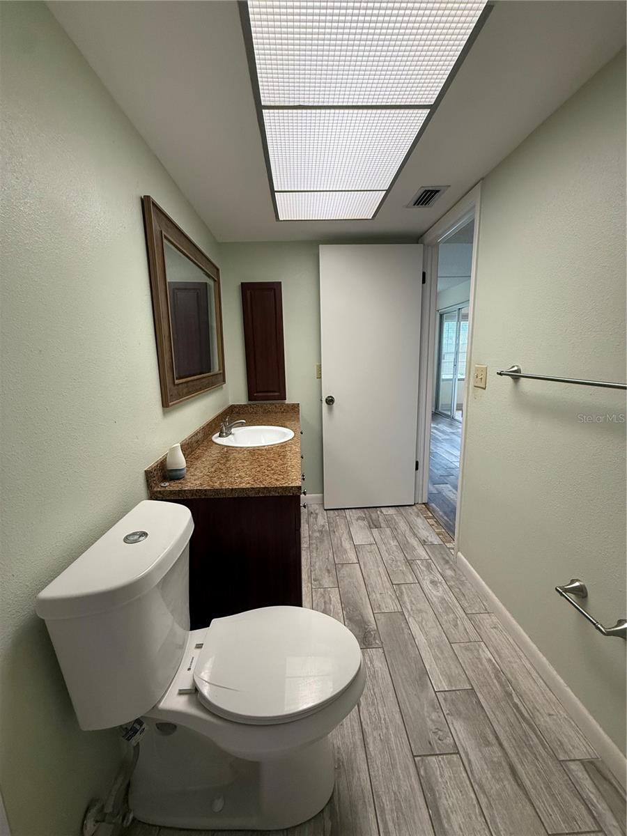 Listing photo id 14 for 3411 Teeside Drive