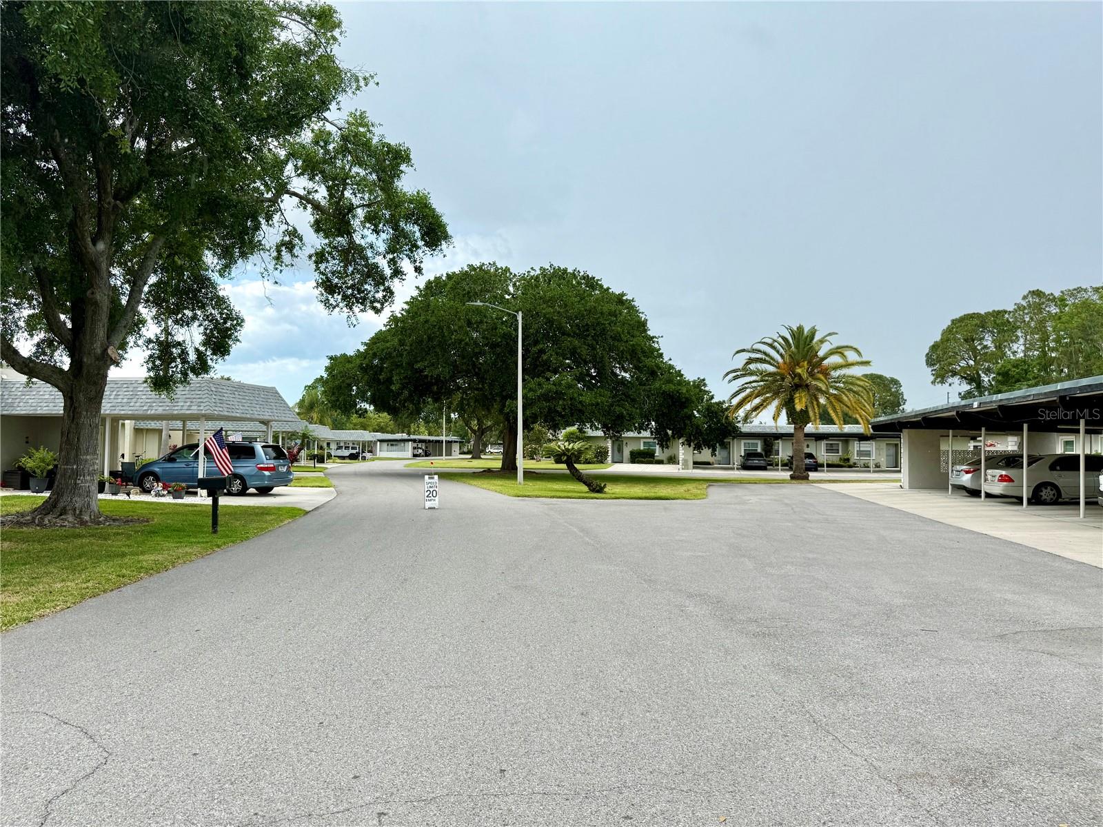 Listing photo id 25 for 3411 Teeside Drive
