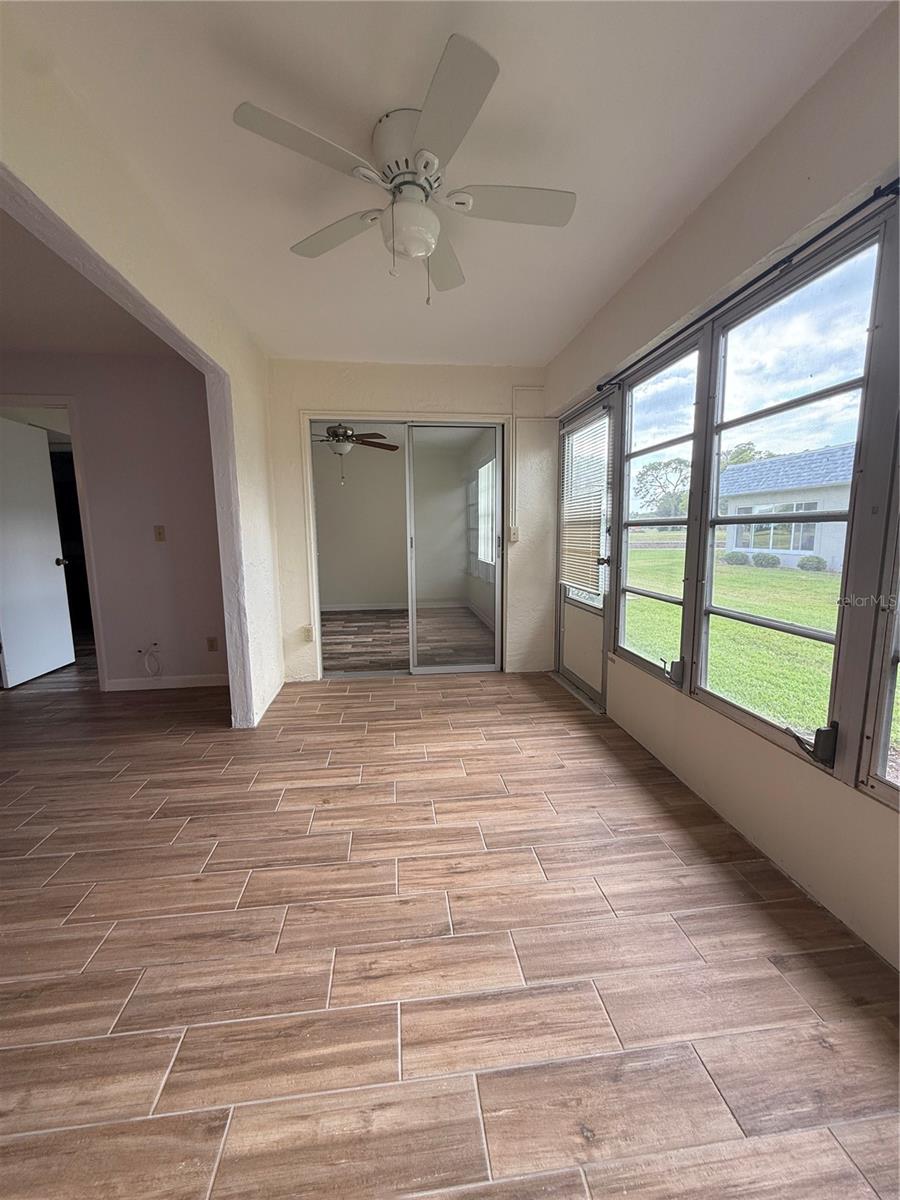 Listing photo id 7 for 3411 Teeside Drive