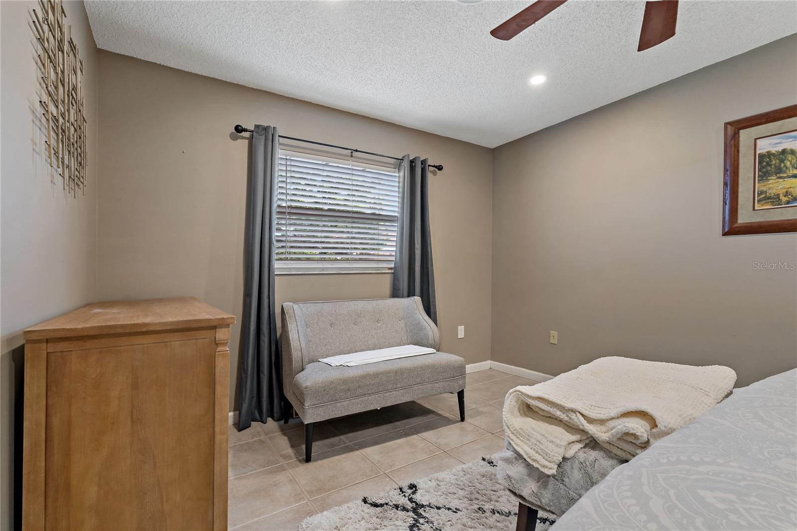 Image 13 of 27 For 5036 Glenhurst Lane