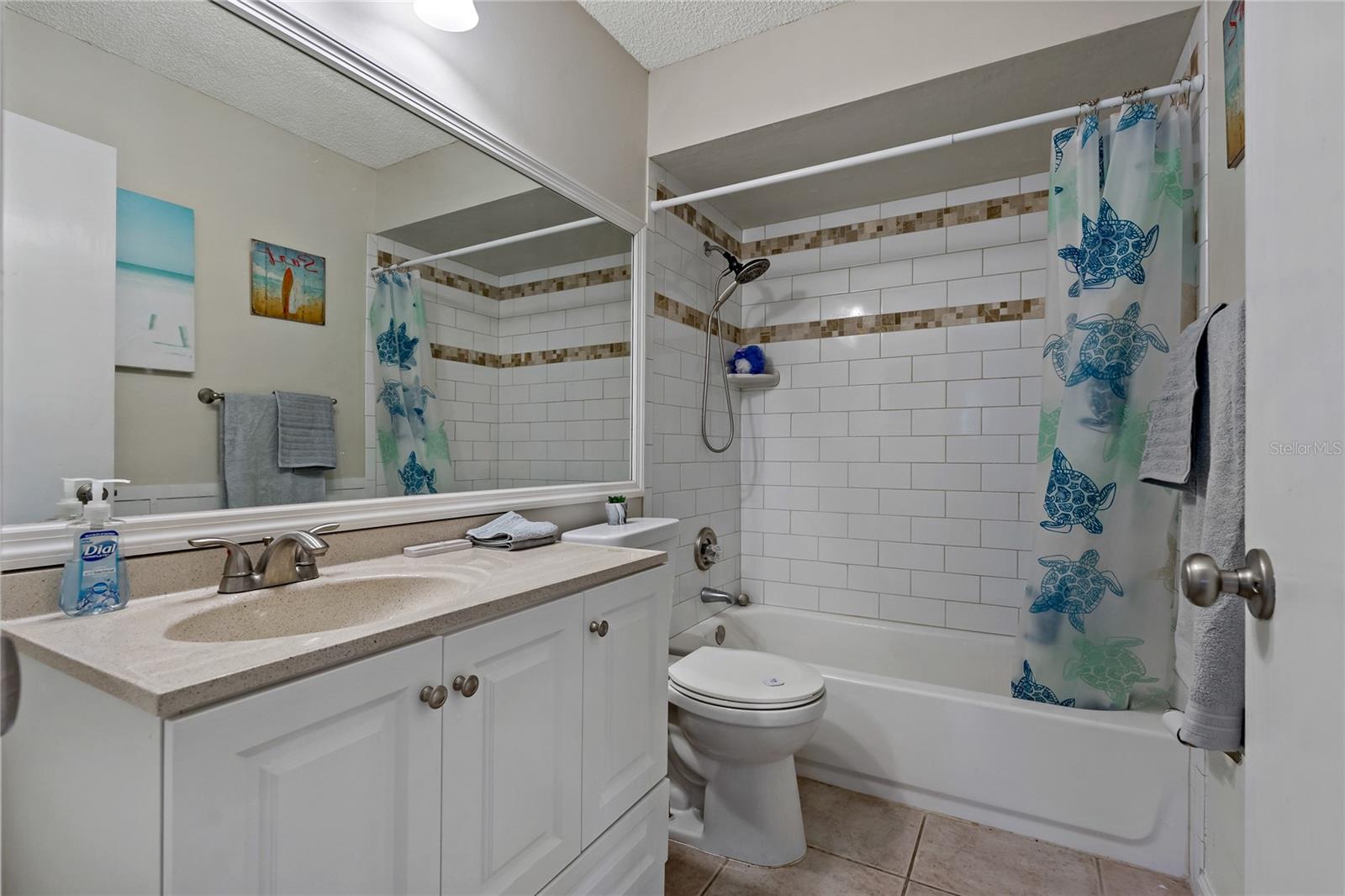 Image 18 of 27 For 5036 Glenhurst Lane