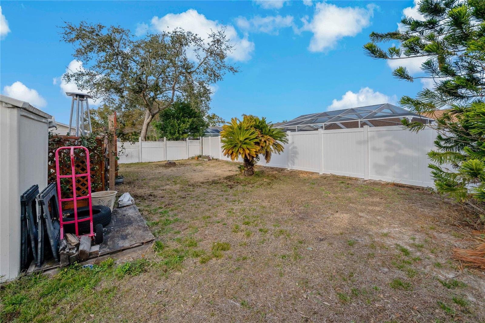 Image 23 of 27 For 5036 Glenhurst Lane