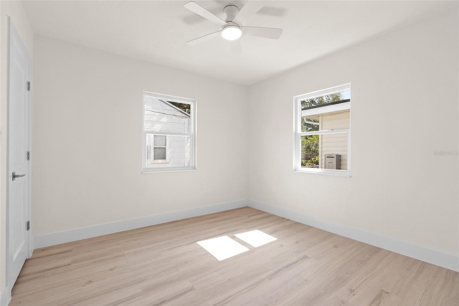 Image 21 of 36 For 1443 Paloma Lane