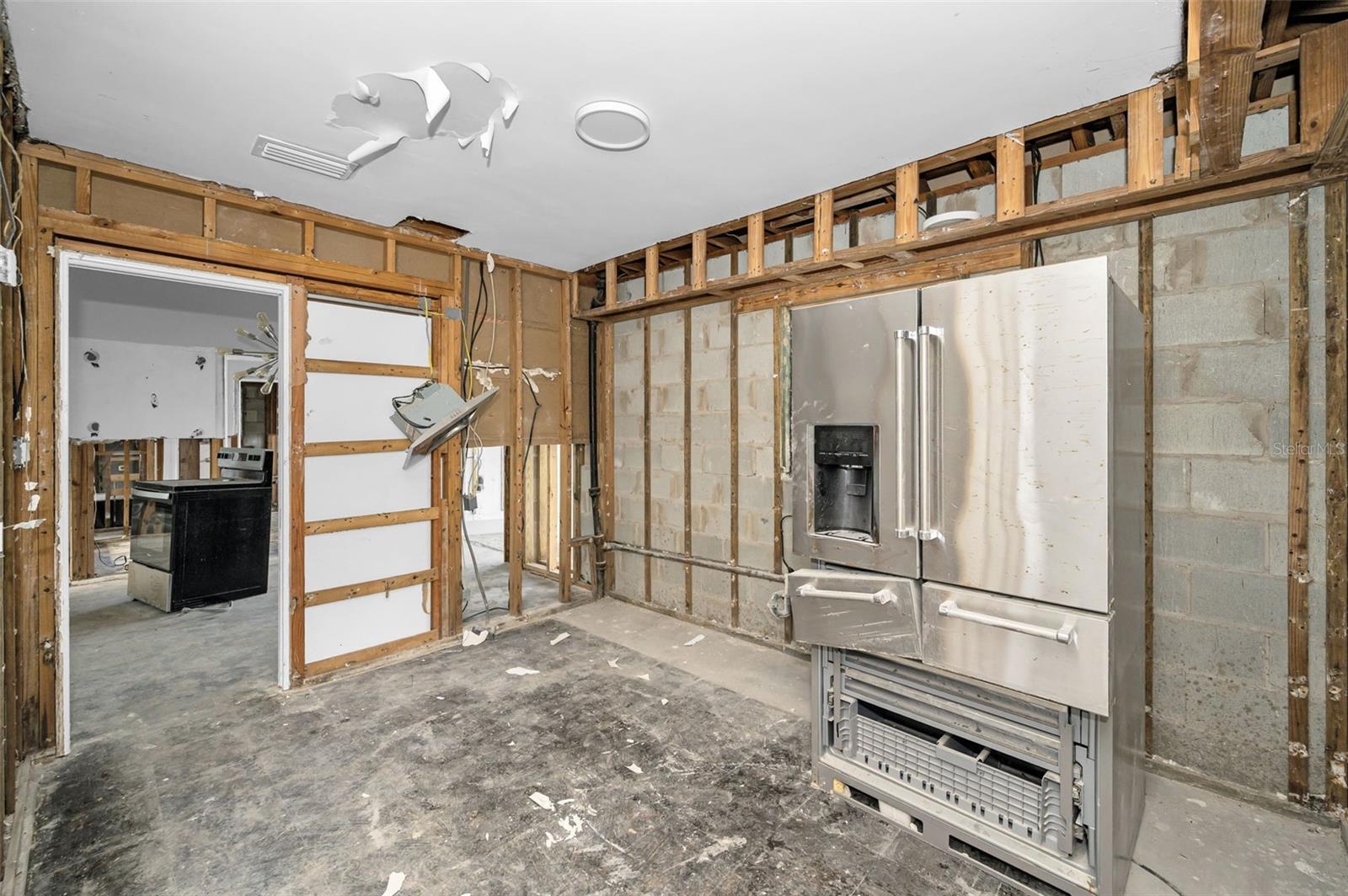 Image 12 of 60 For 94 Devon Drive
