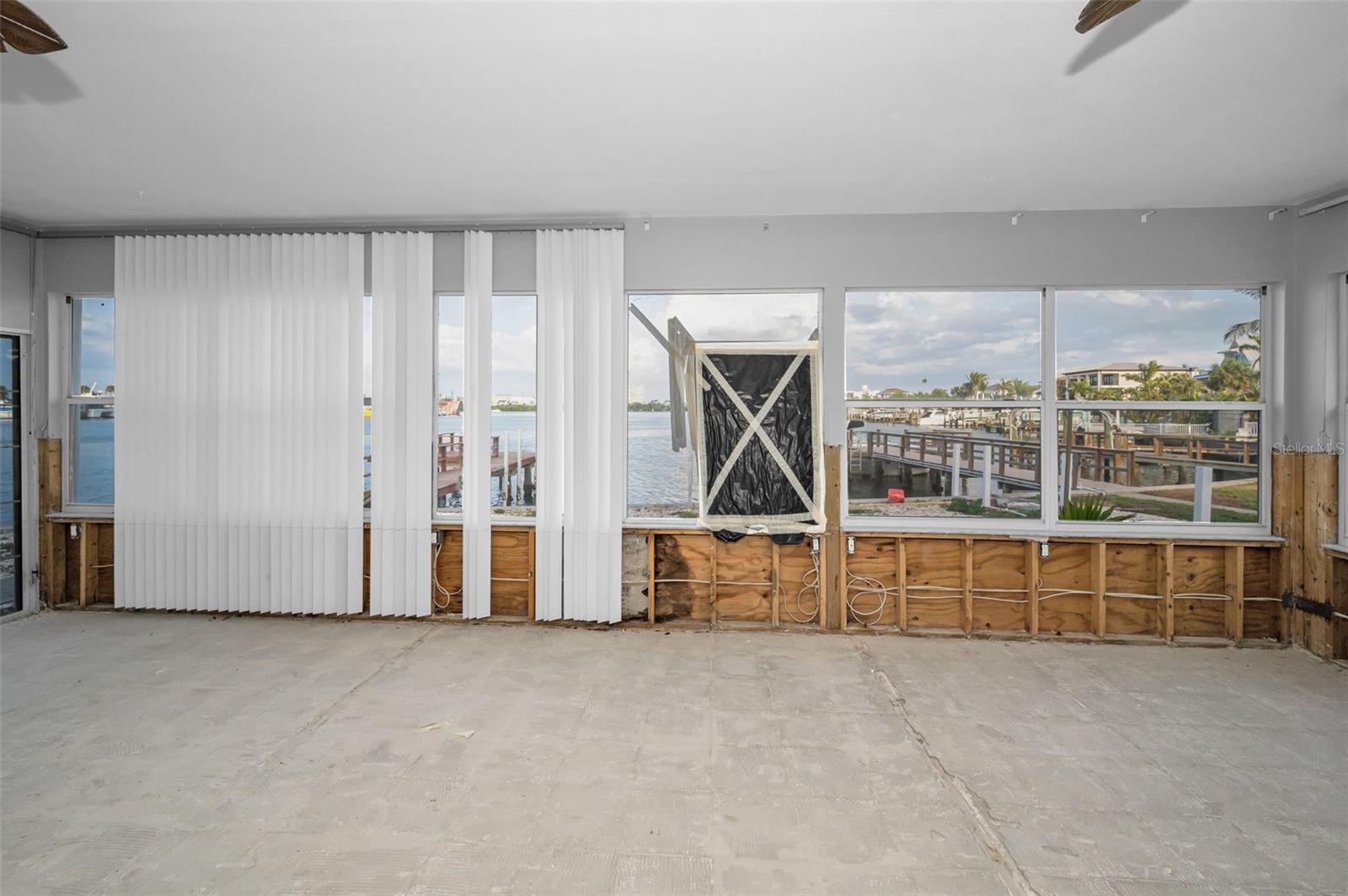 Image 16 of 60 For 94 Devon Drive