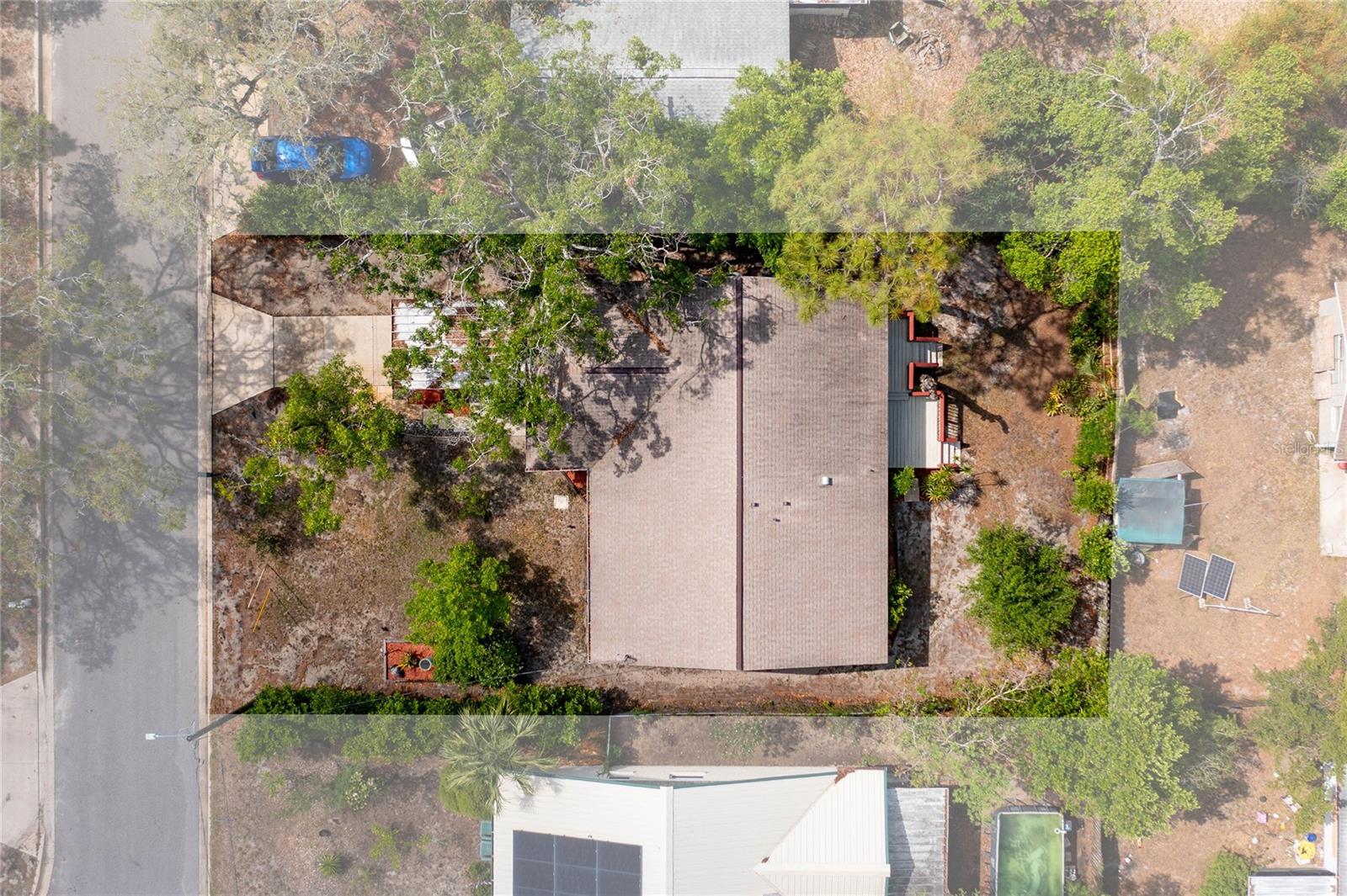 Listing photo id 21 for 9812 Pawnee Avenue