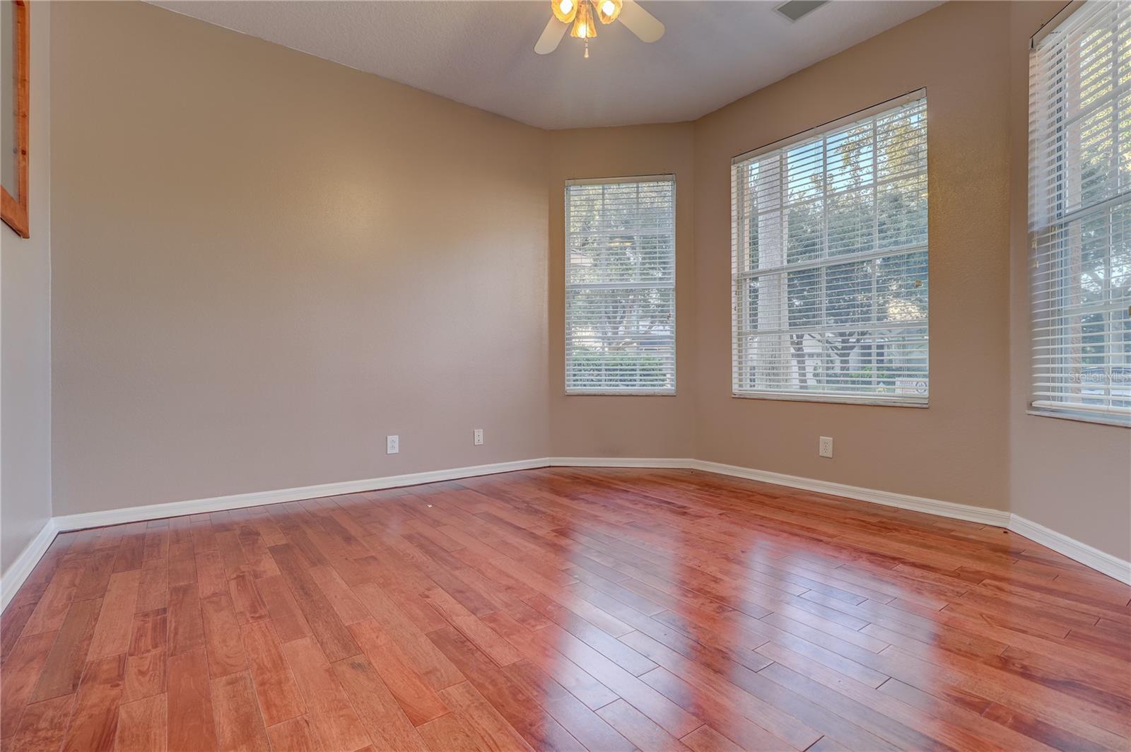 Image 32 of 53 For 10215 Evergreen Hill Drive