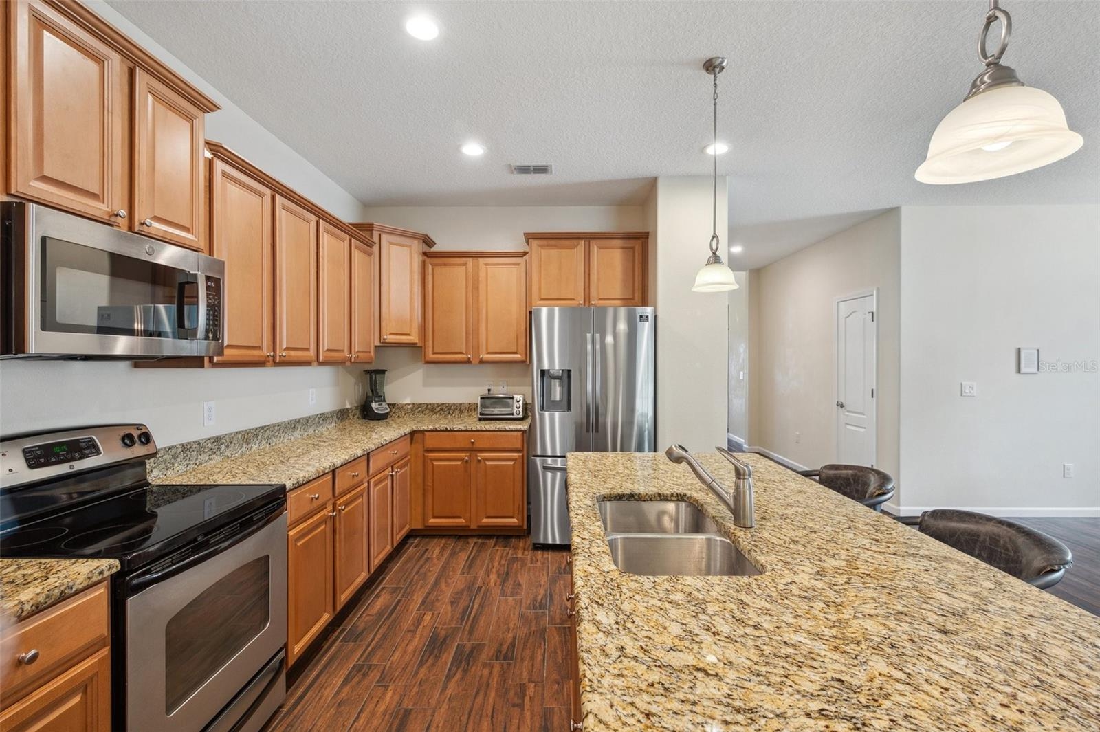 Image 10 of 45 For 12831 White Bluff Road