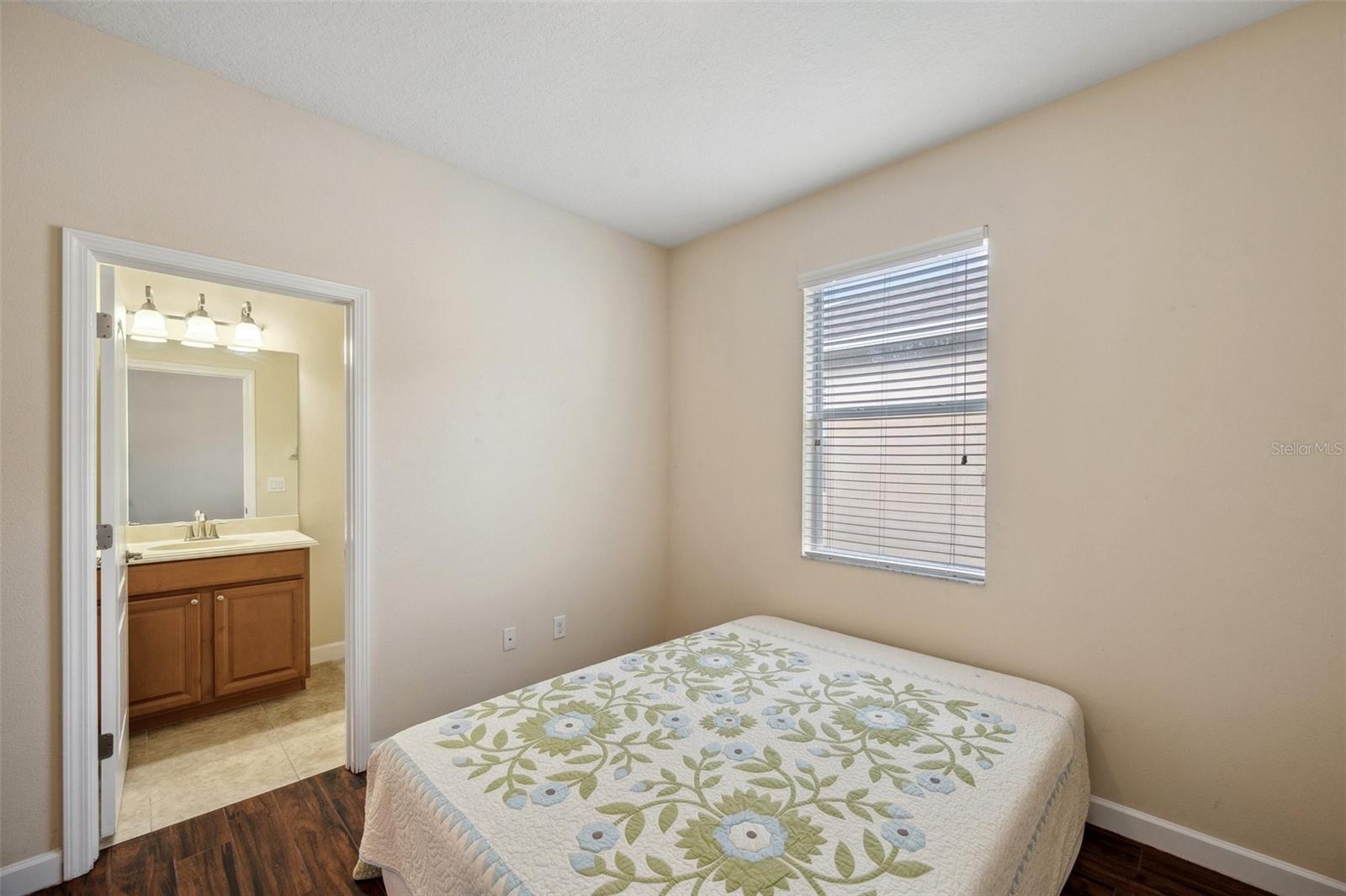 Image 15 of 45 For 12831 White Bluff Road