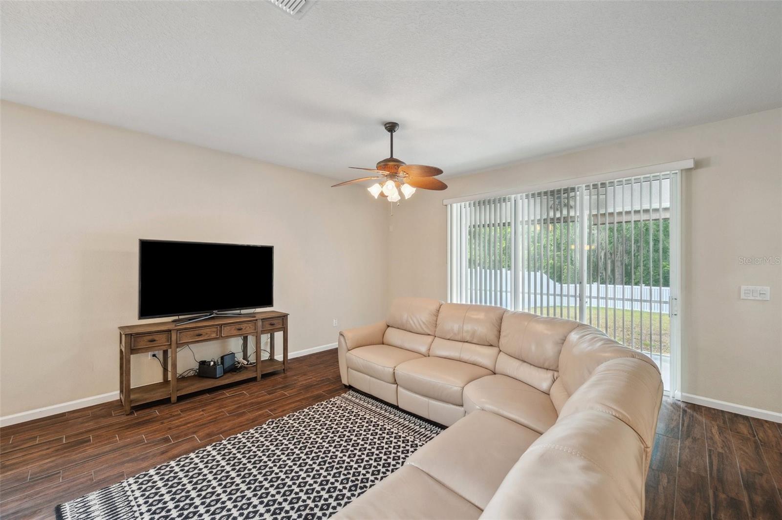 Image 5 of 45 For 12831 White Bluff Road