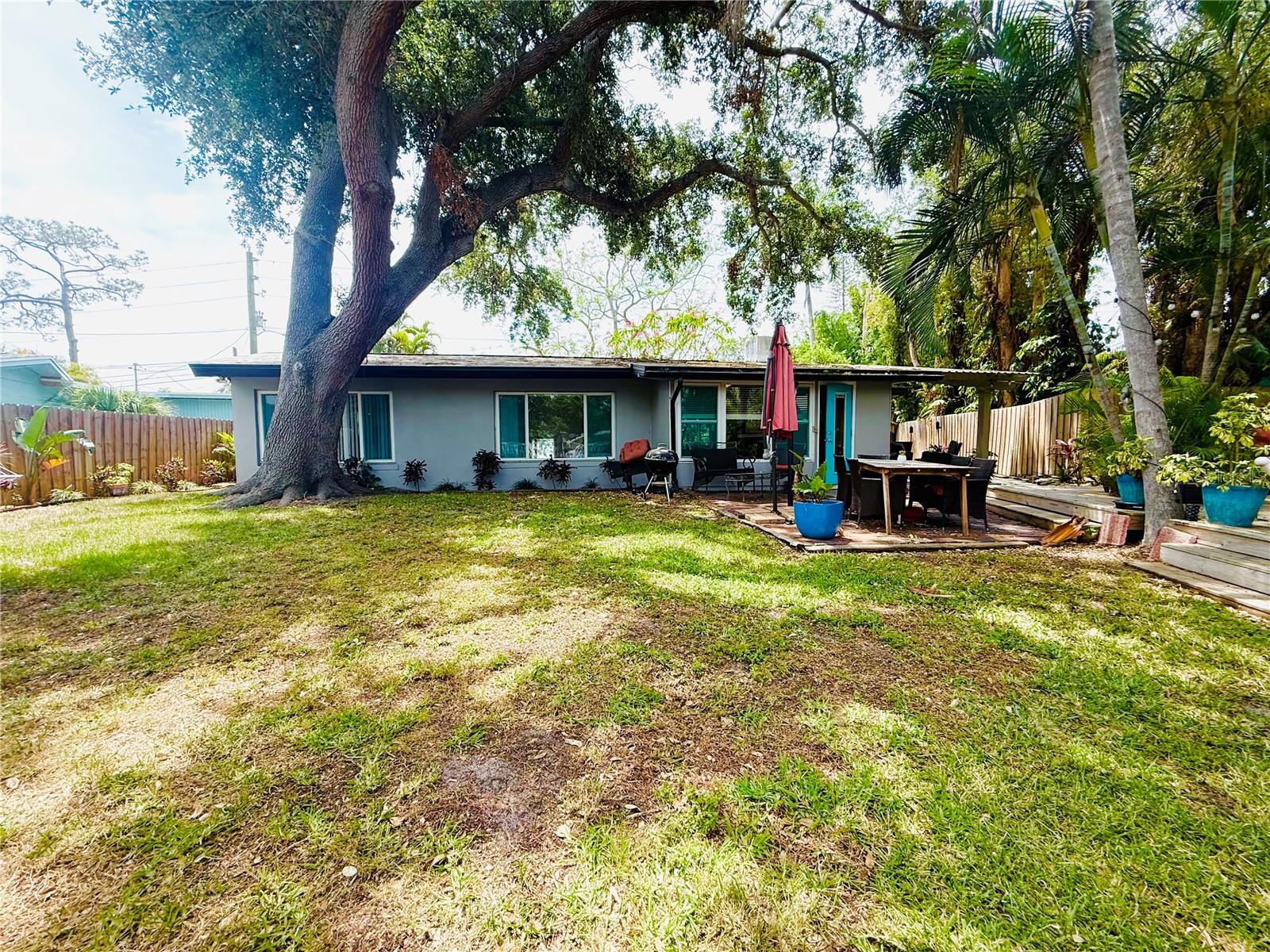 Listing photo id 19 for 6429 Gulfport Blvd. South Boulevard