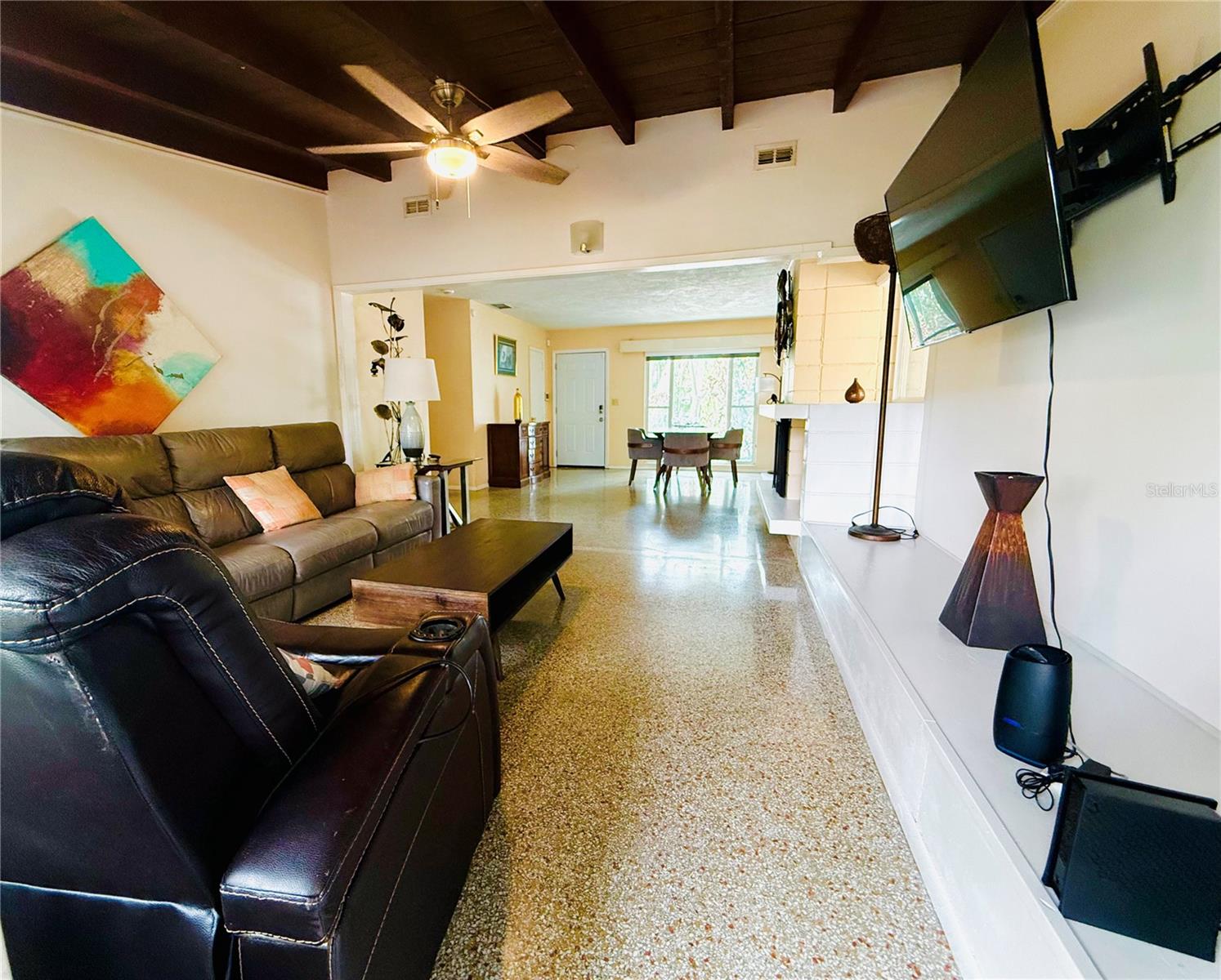 Listing photo id 6 for 6429 Gulfport Blvd. South Boulevard