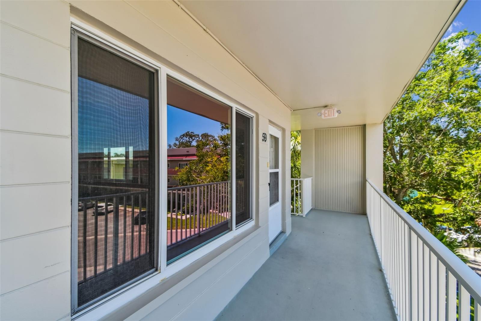 Image 3 of 55 For 2071 Australia Way W 59
