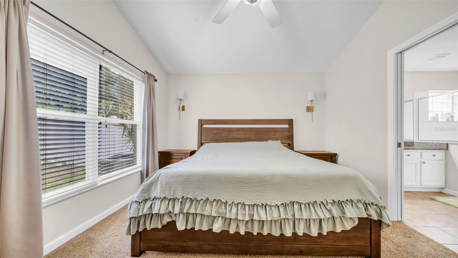 Image 22 of 34 For 5825 Meadowpark Place