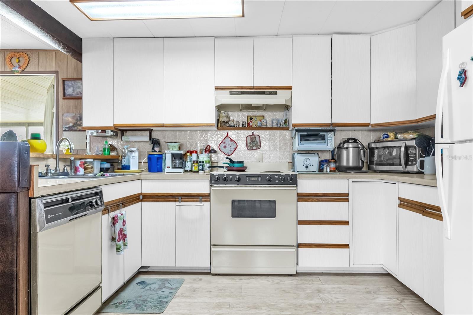 Image 10 of 30 For 4314 12th Street Court E