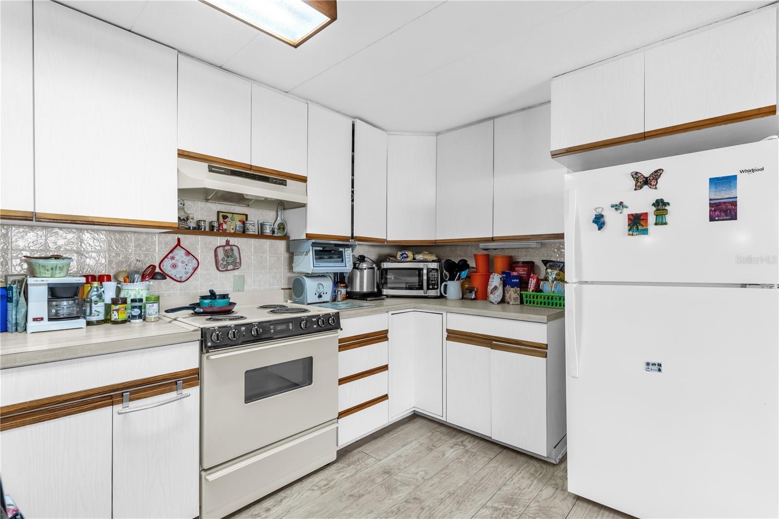 Image 11 of 30 For 4314 12th Street Court E