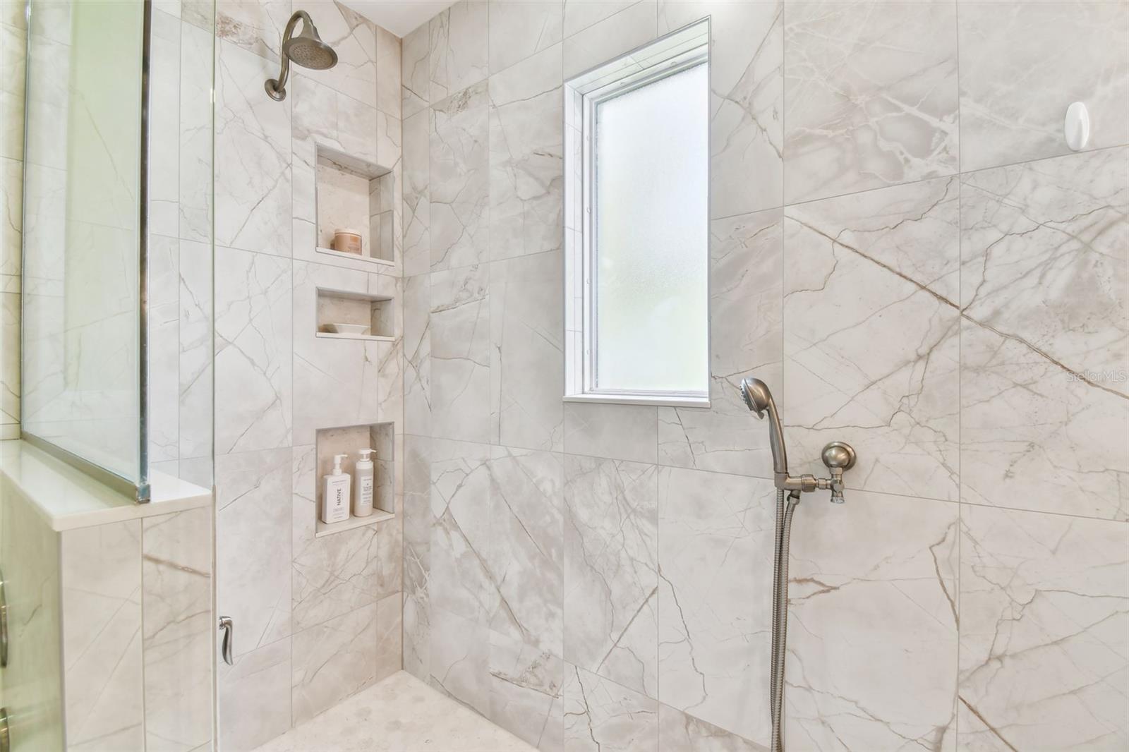 Image 18 of 43 For 5235 42nd Street S