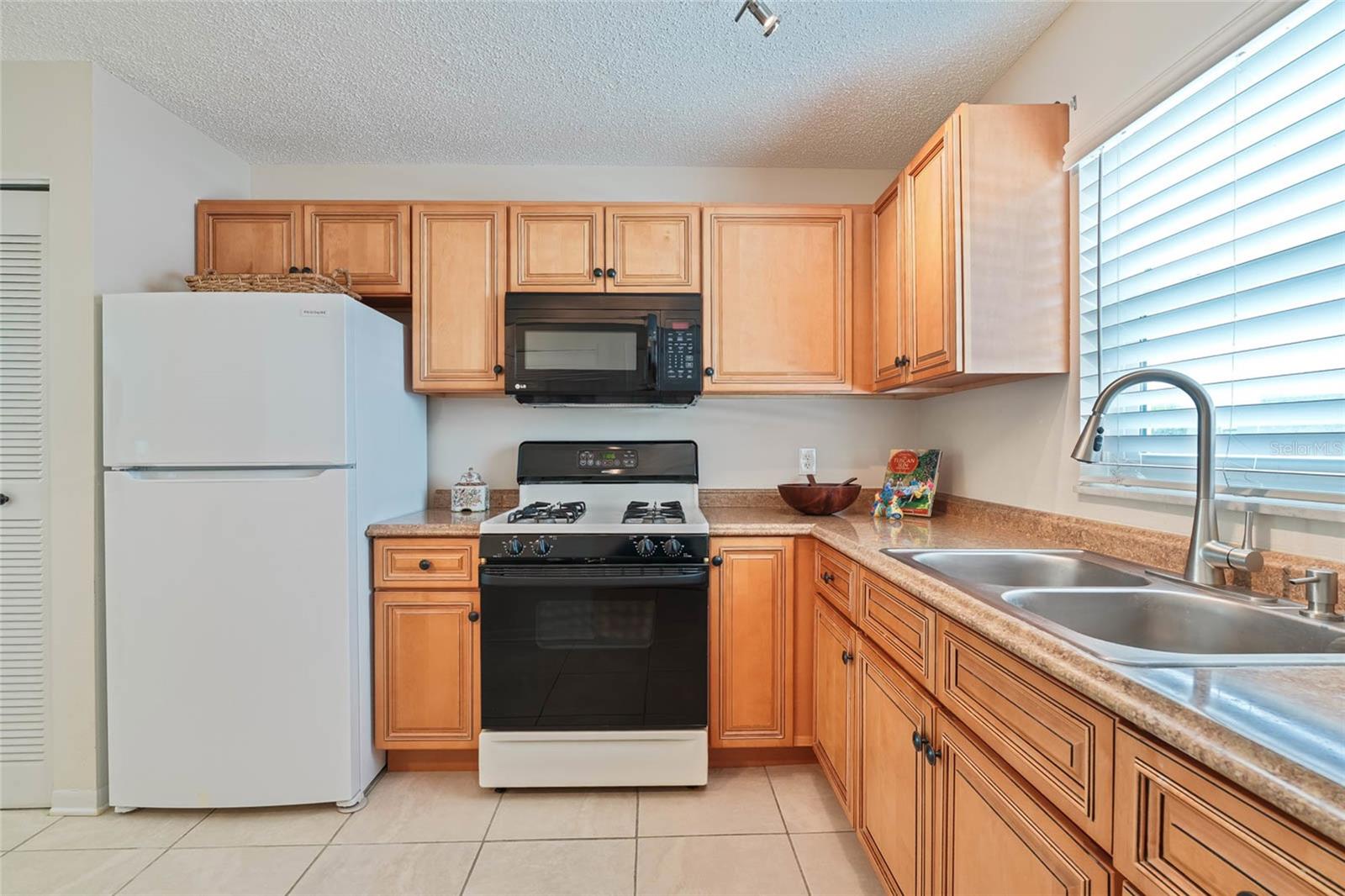 Image 3 of 20 For 5356 81st Street N 26
