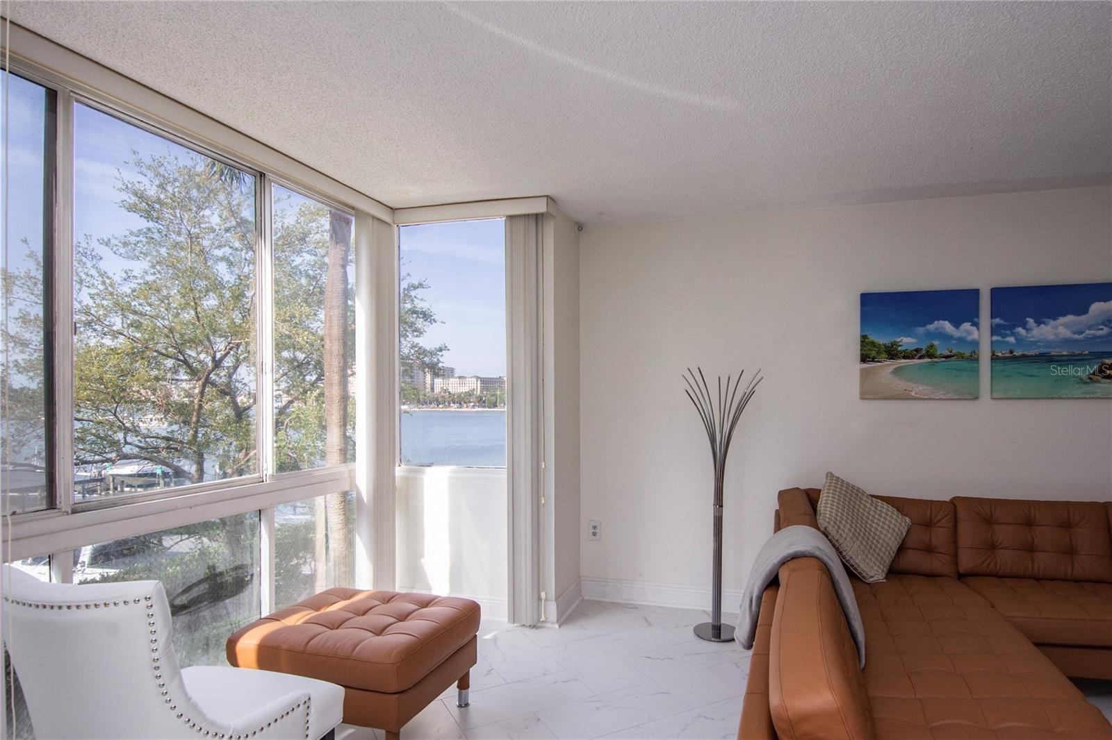 Image 16 of 62 For 660 Island Way #206  206