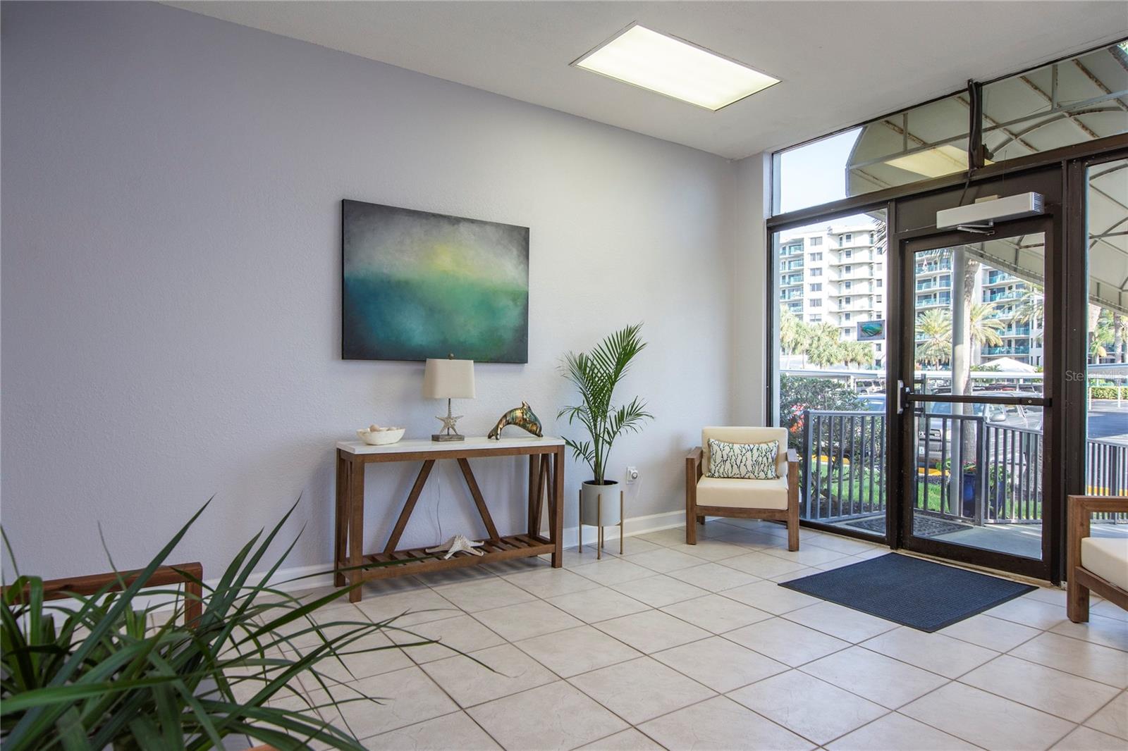 Image 43 of 62 For 660 Island Way #206  206