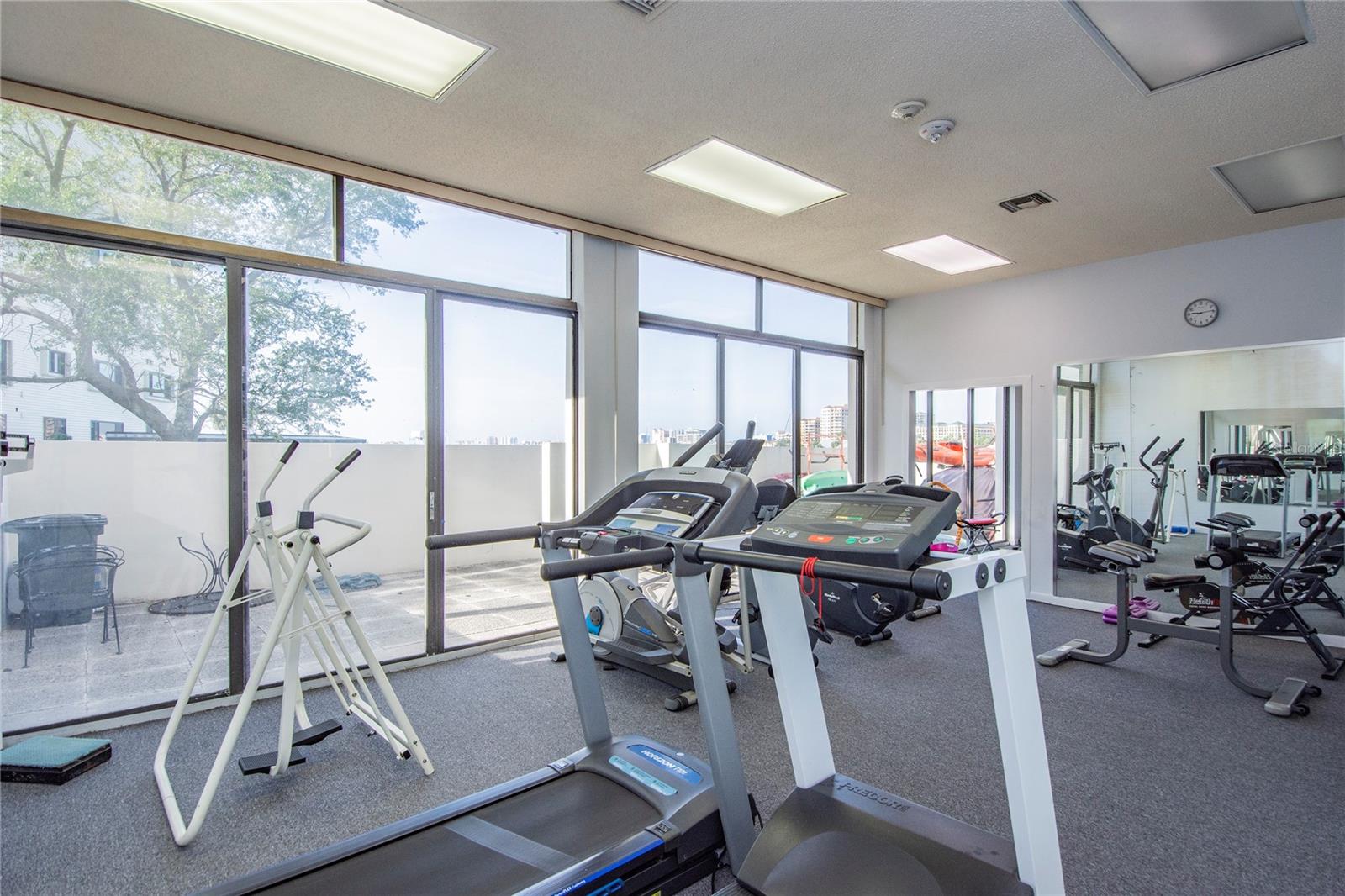Image 44 of 62 For 660 Island Way #206  206