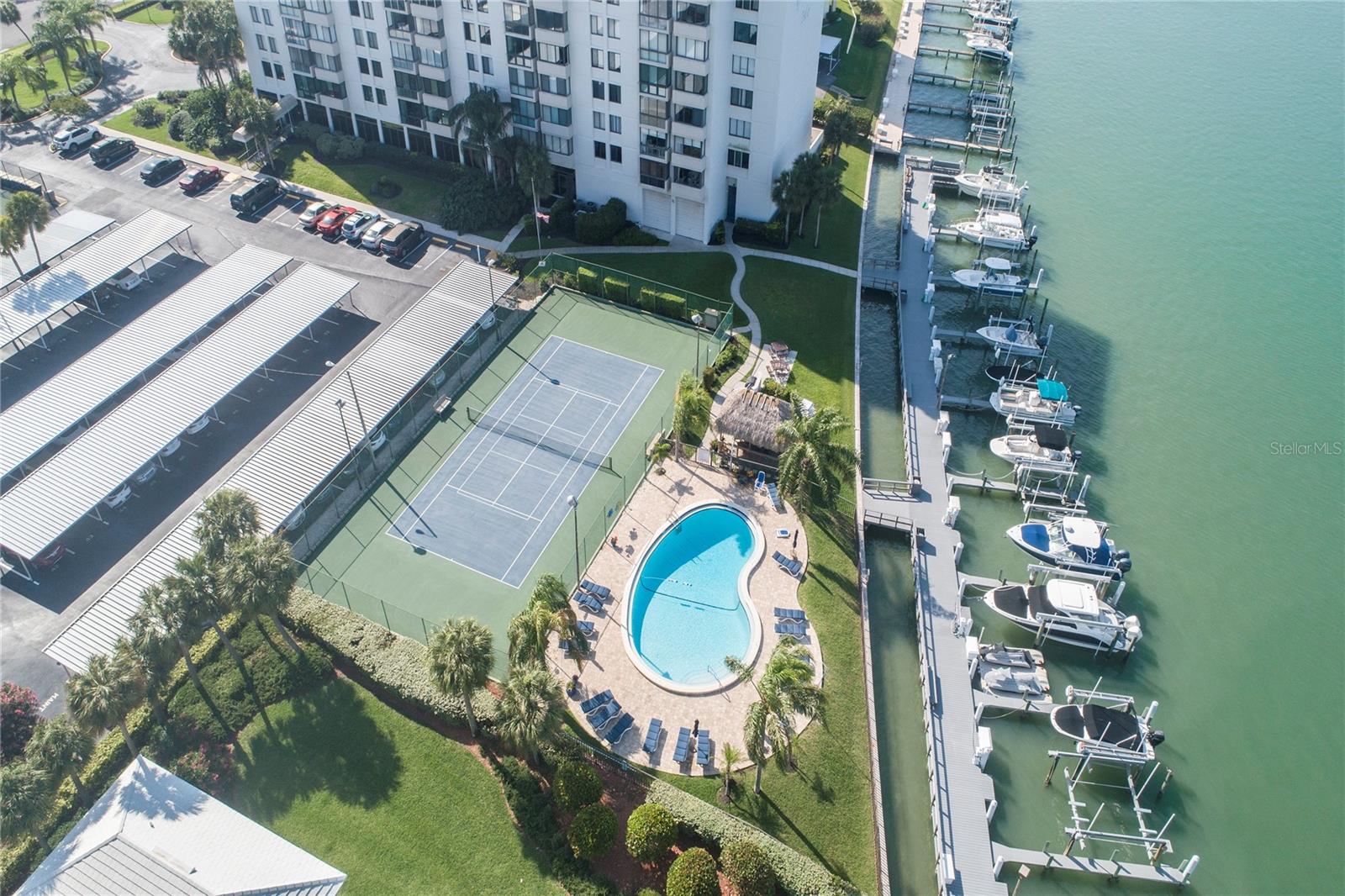 Image 52 of 62 For 660 Island Way #206  206