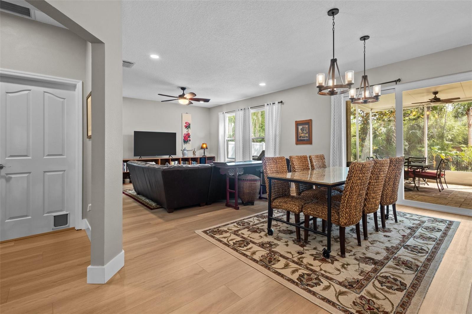 Listing photo id 12 for 19101 Marisa Ridge Place