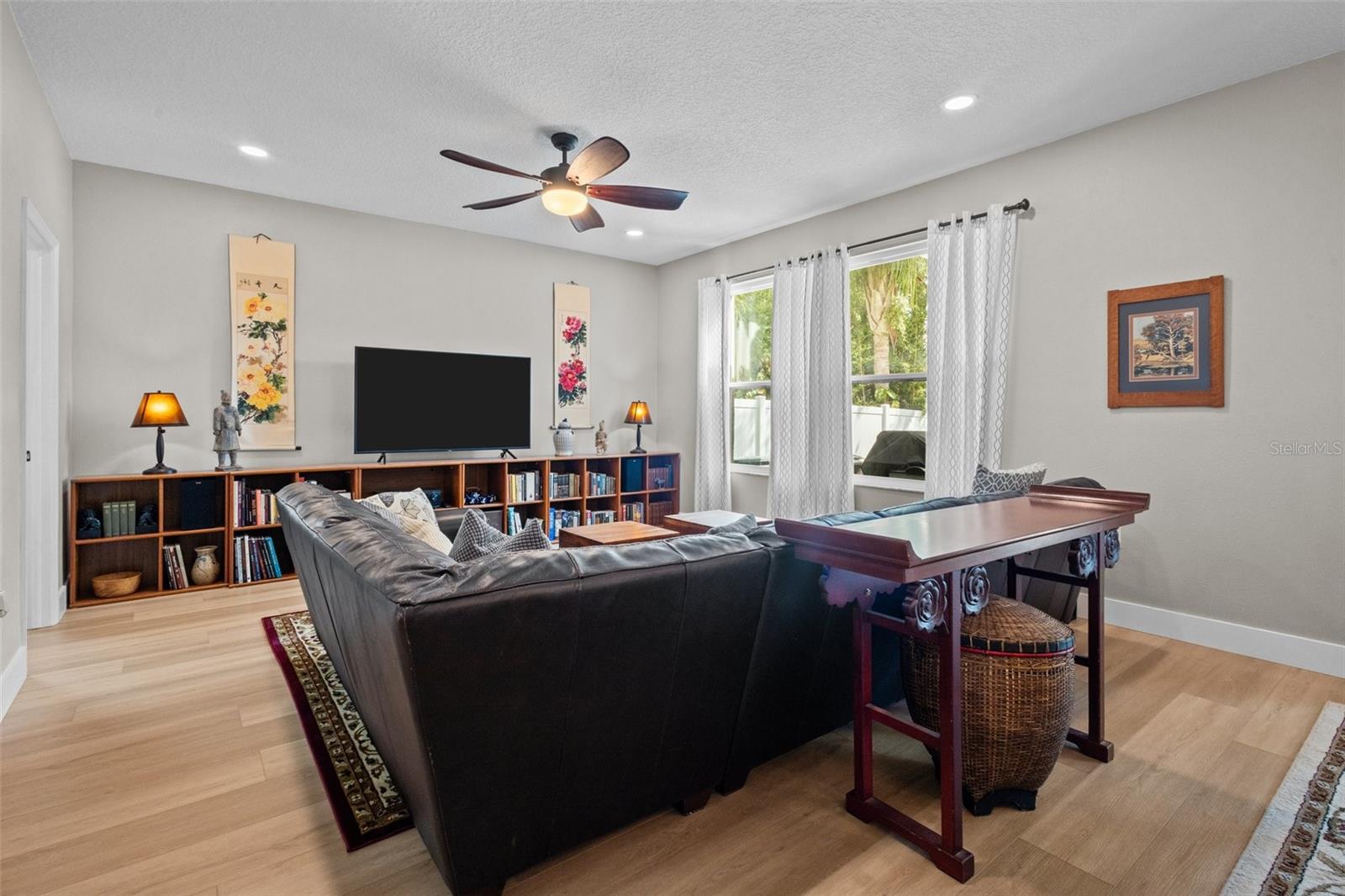 Listing photo id 13 for 19101 Marisa Ridge Place