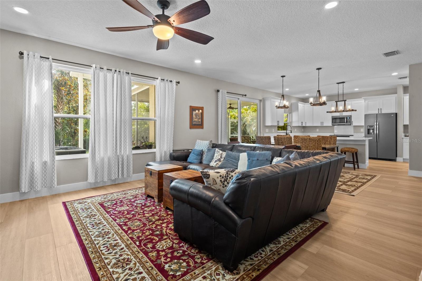 Listing photo id 14 for 19101 Marisa Ridge Place