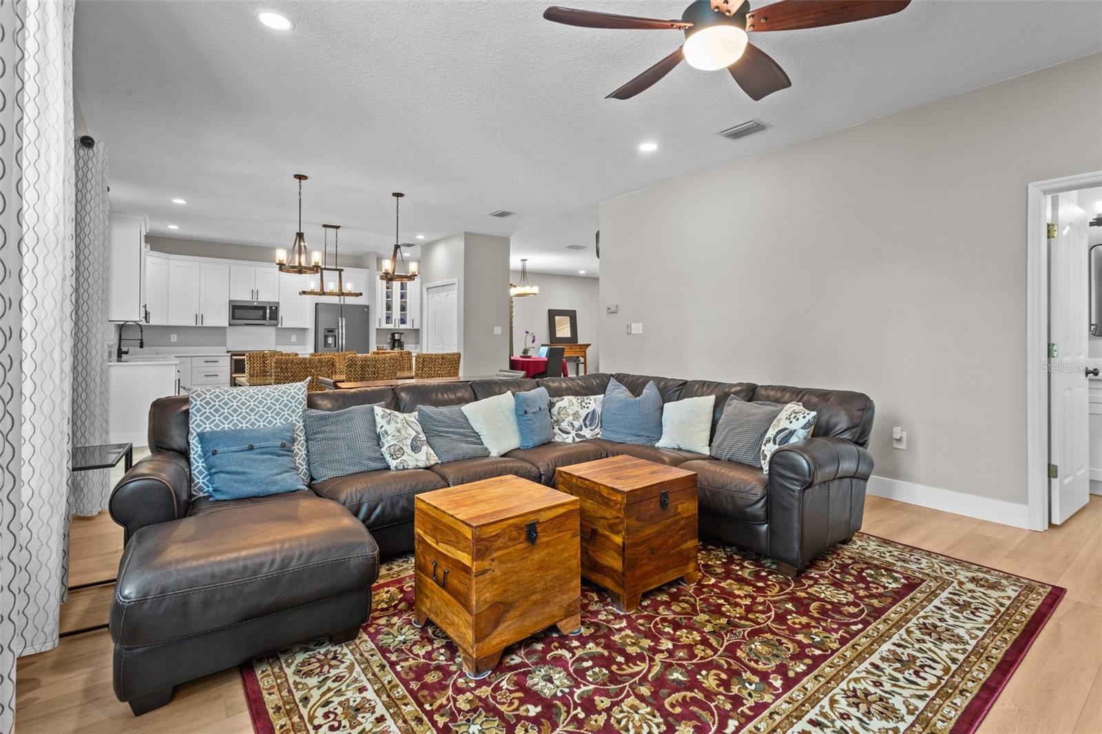 Listing photo id 15 for 19101 Marisa Ridge Place