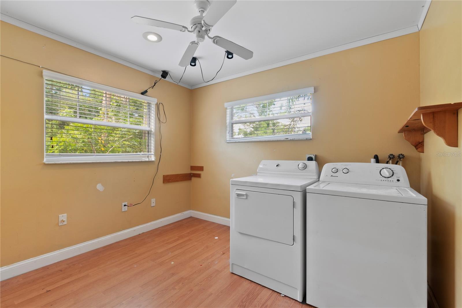 Image 10 of 15 For 2493 6th Avenue Sw