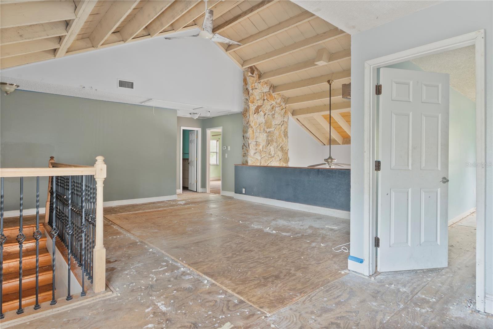 Image 11 of 15 For 2493 6th Avenue Sw