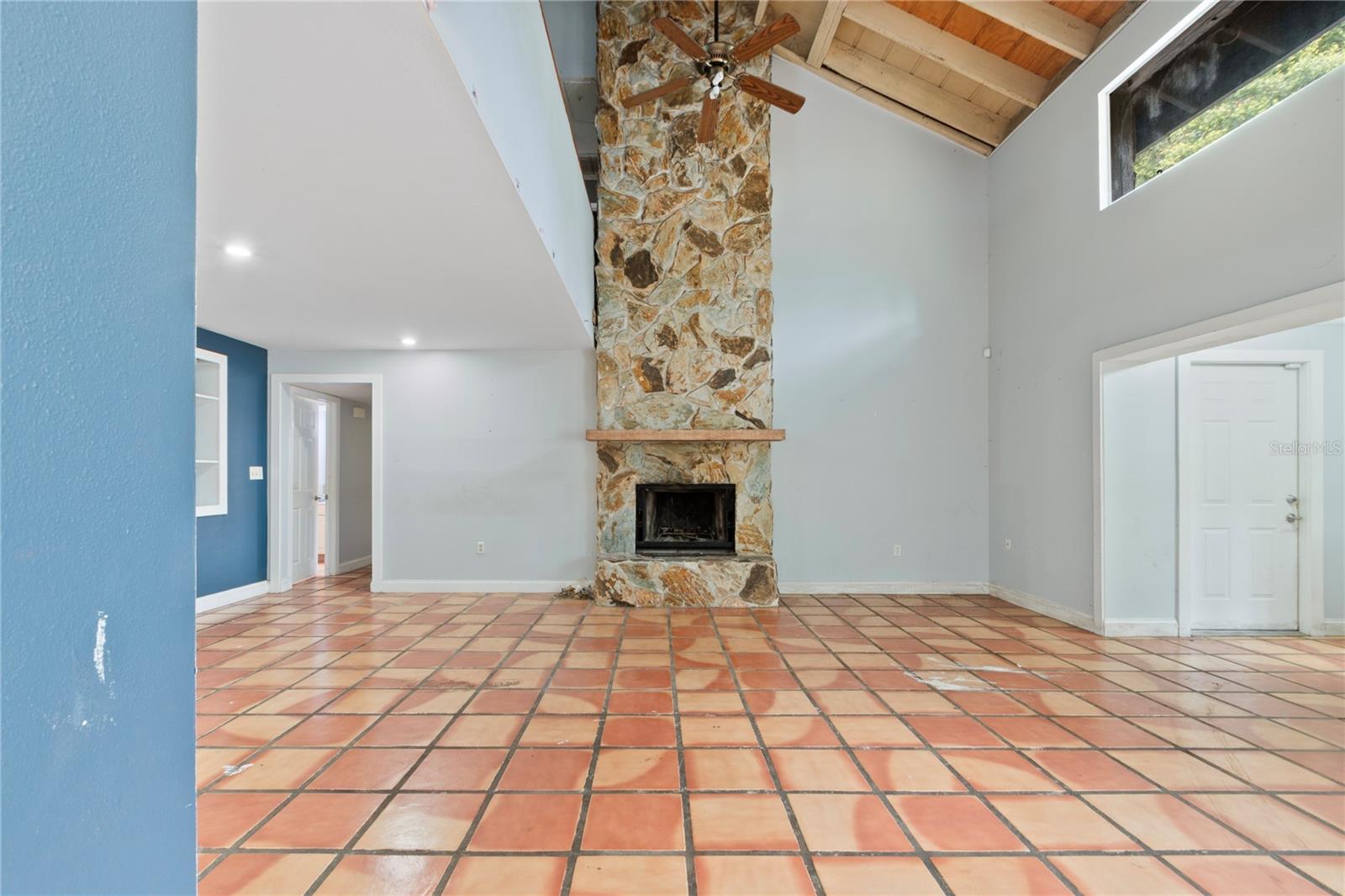 Image 7 of 15 For 2493 6th Avenue Sw