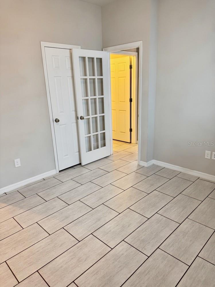 Image 13 of 23 For 6325 Yellow Buckeye Drive