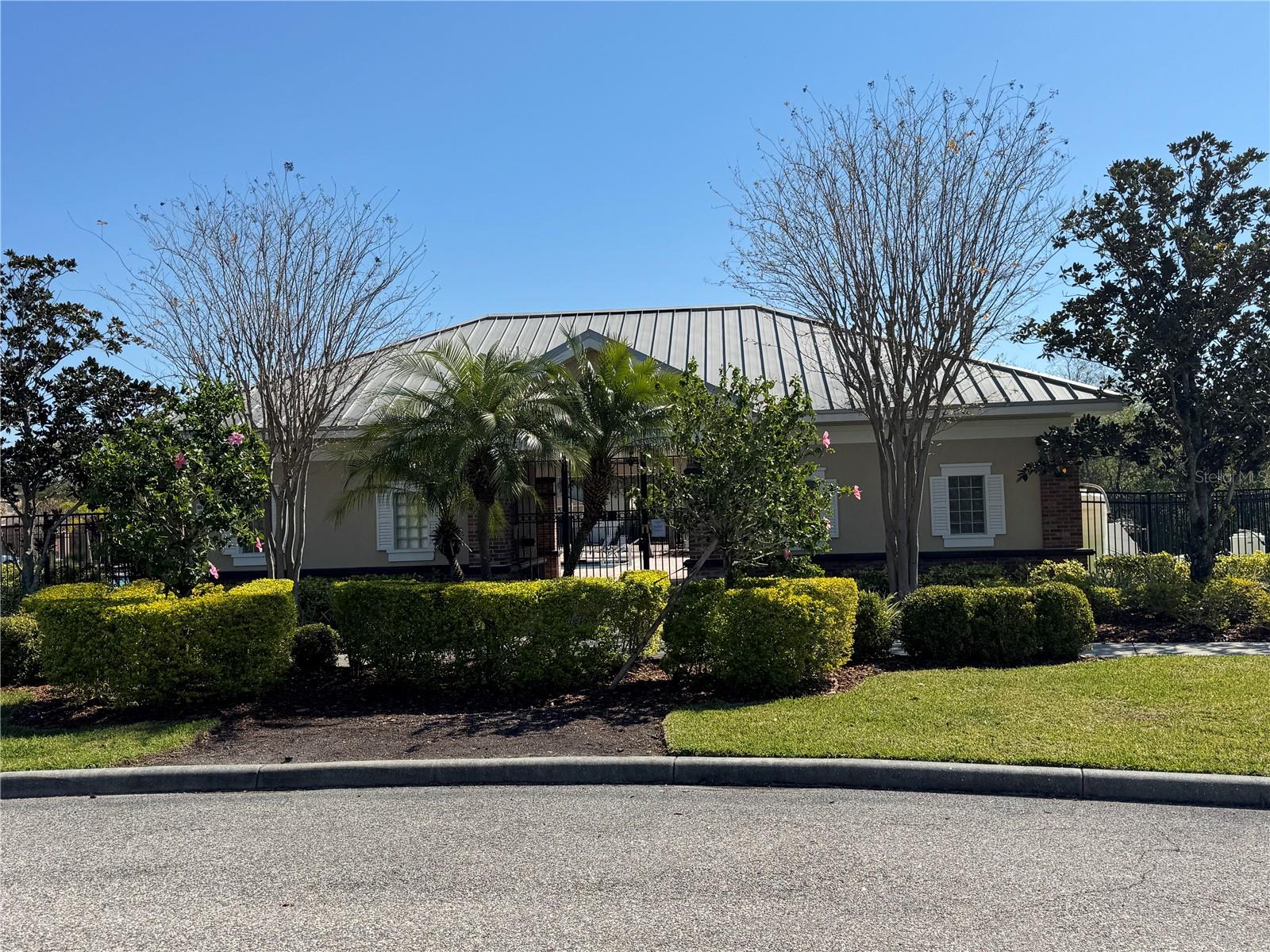 Image 15 of 23 For 6325 Yellow Buckeye Drive